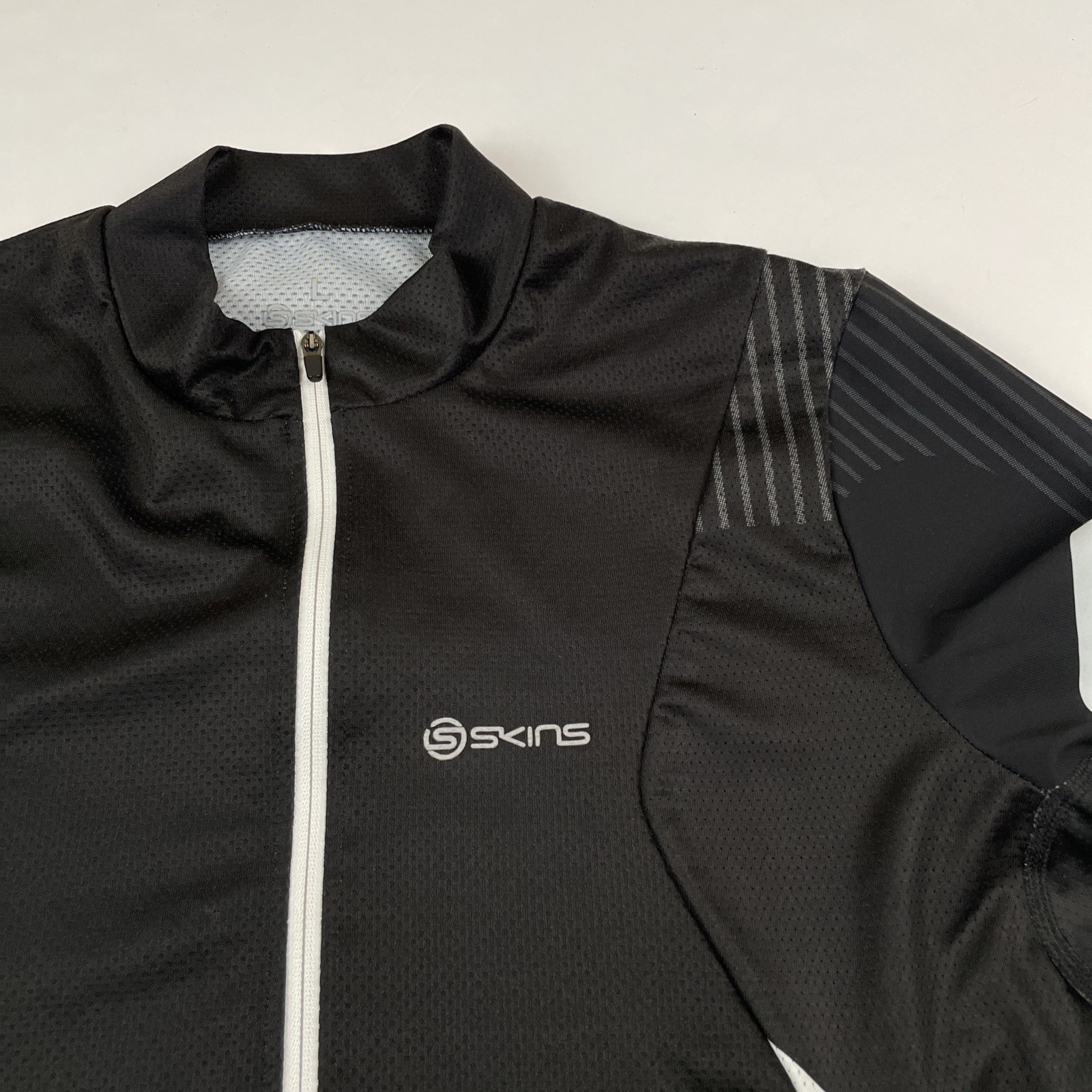 Skins Full Zip Cycling Jersey Women’s L Short Sleeve Black White Mesh Light