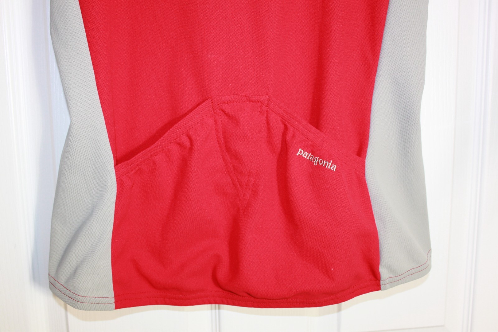 Patagonia Cycling Jersey Women’s Large Red Gray 1/2 Zip S/S USA MADE