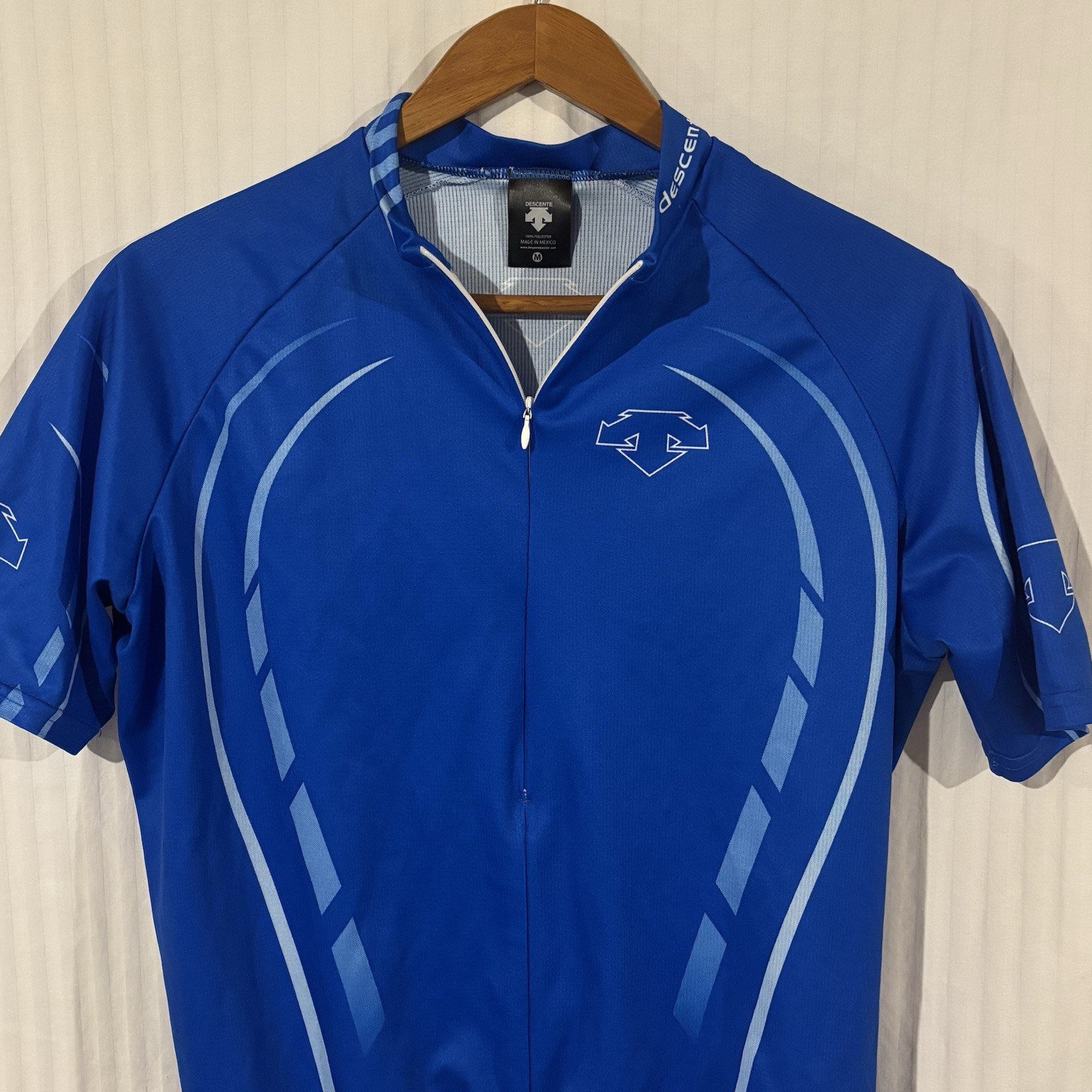 Descente Cycling Jersey Mens Medium H2ZERO Mock Neck 3/4 Zip Polyester KK-16