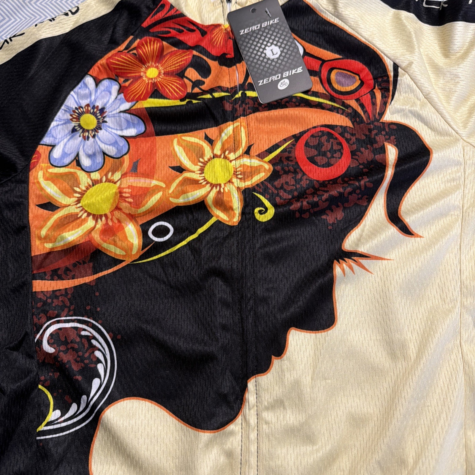 NWT Zero Bike women’s cycling shirt with three back pockets Large Yellow Floral
