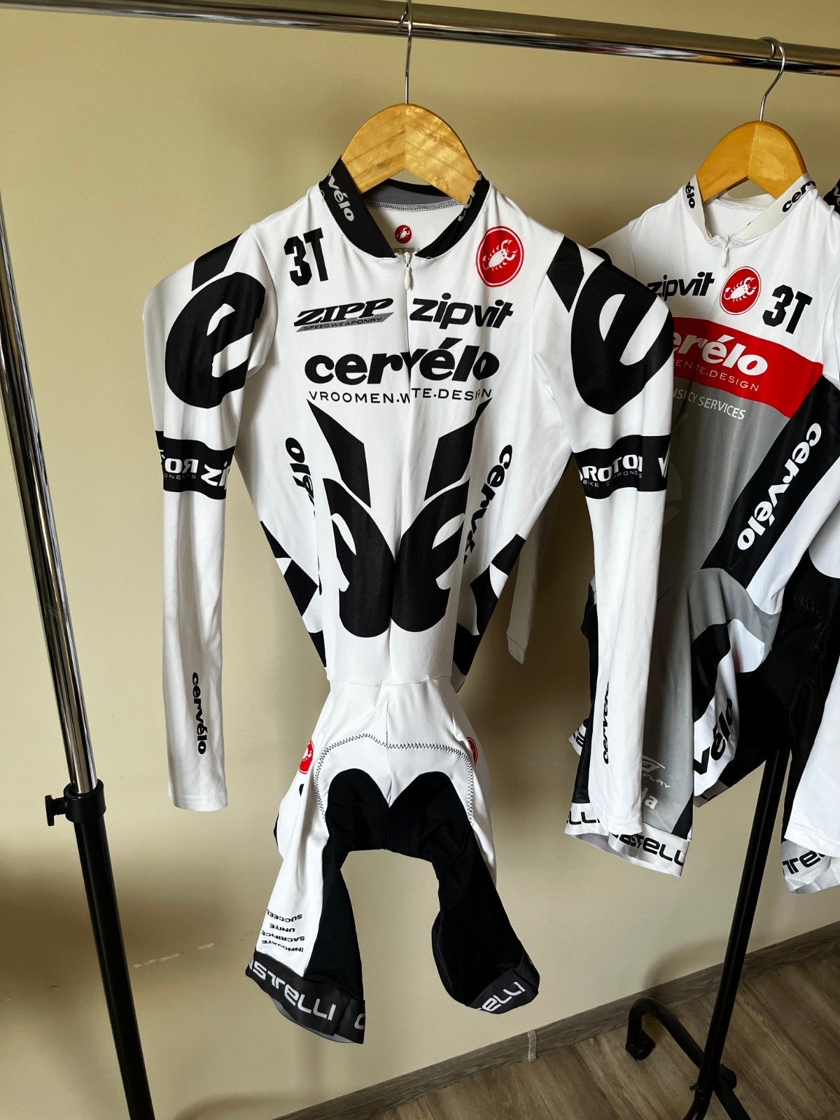 Cervélo TestTeam Cycling Skinsuit Speedsuit Cycle Suit White Long Castelli S