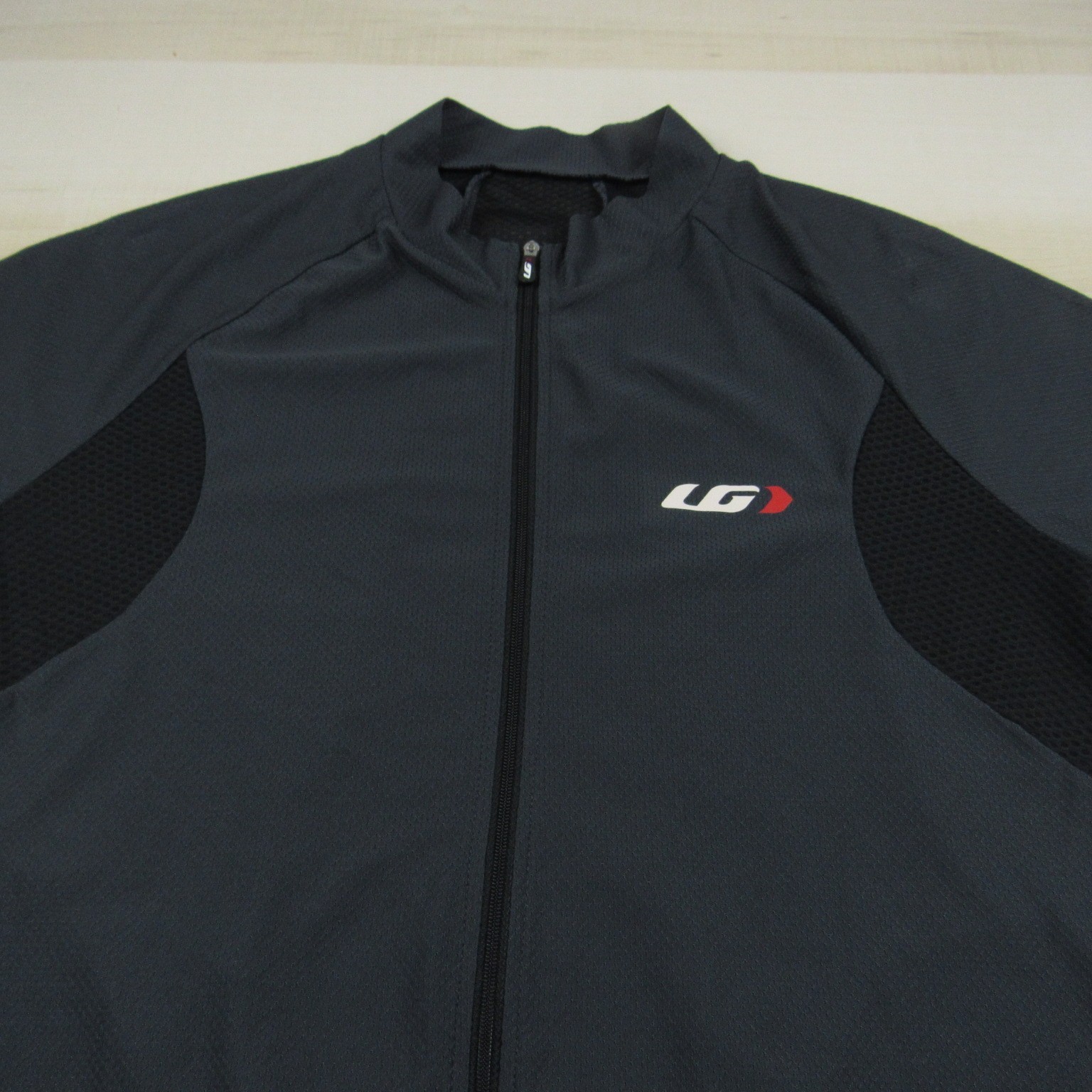 Louis Garneu Cycling Jersey Mens Medium Gray Black Shirt Top Zip Bicycle