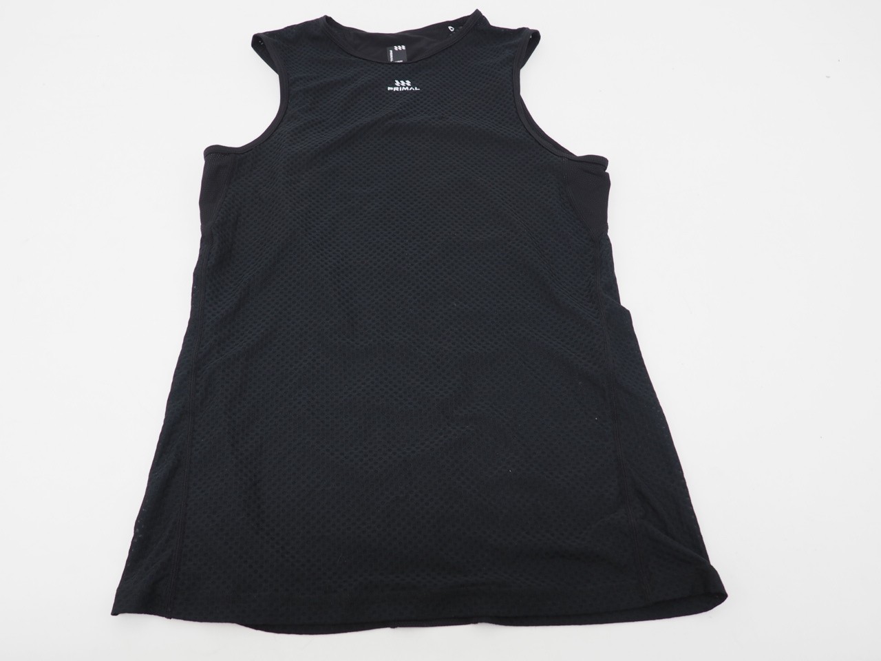 Primal Women’s Etheros Sleeveless Base Layer Size Medium Black Active/Cycling