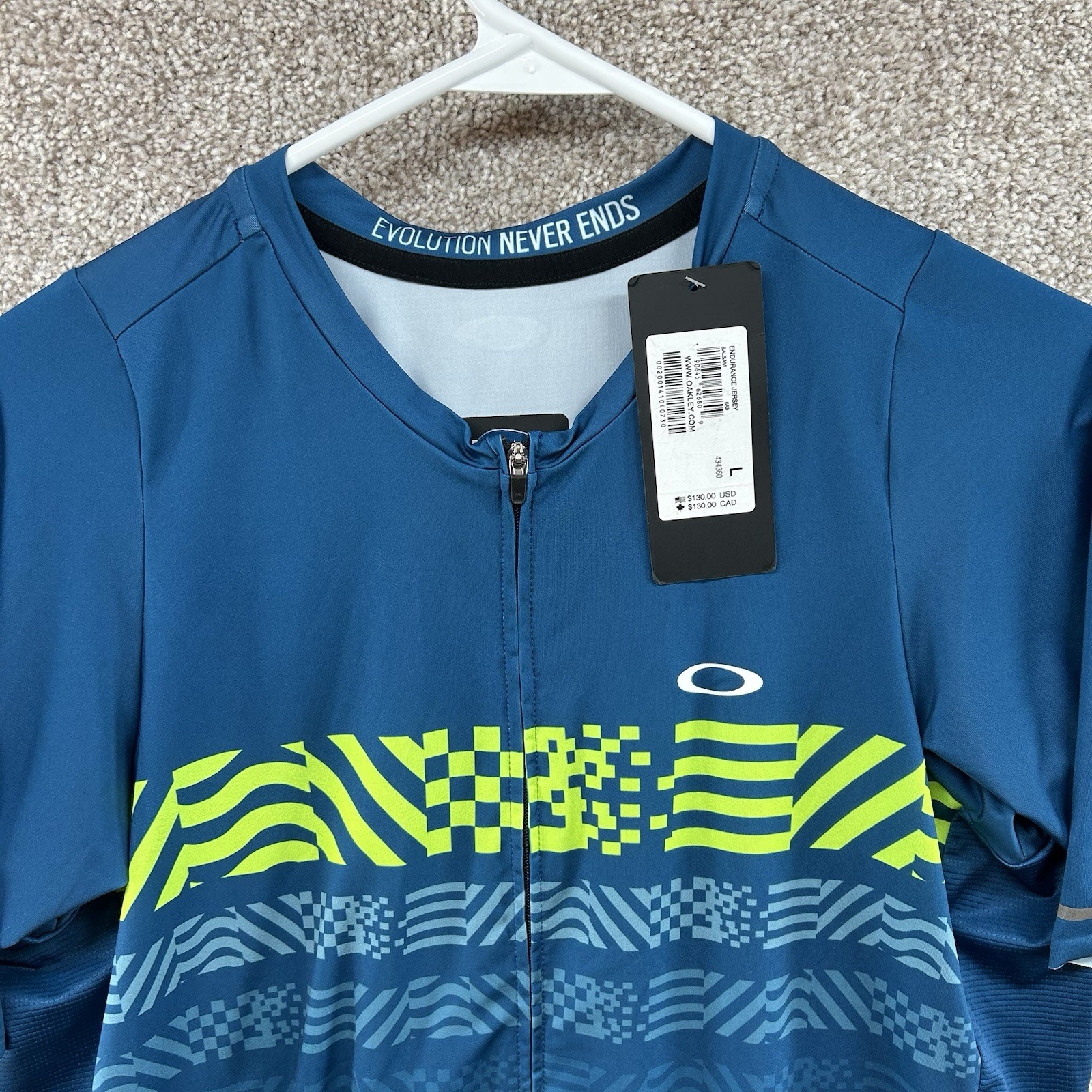 NWT Oakley Men’s Cycling Jersey Blue Rear Pockets Core Fit Size Large