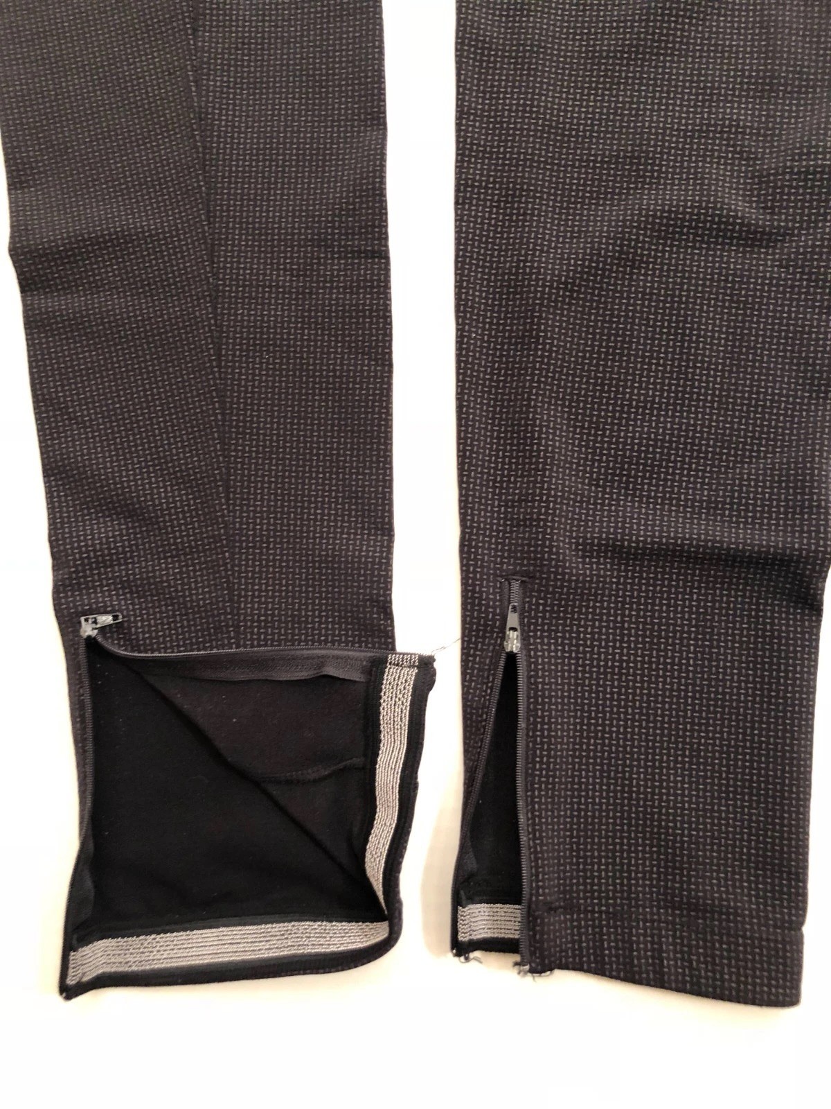IllumiNITE Men’s Black Calf Compression Sleeves Cycling Sports Size Large