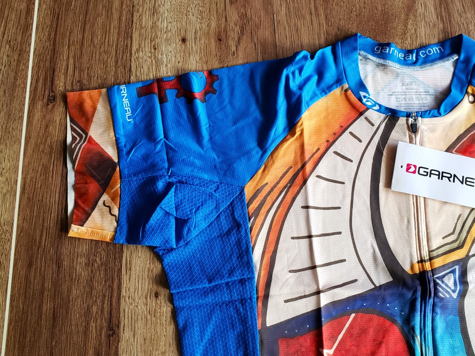 NEW Louis Garneau Giro Bella Women Bike Cycling Jersey – L Large – Short Sleeve