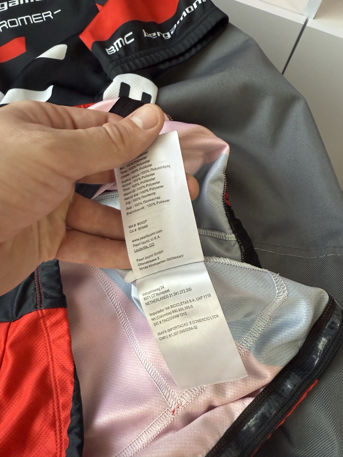 PEARL IZUMI CYCLING JERSEY AND BIB SHORTS BMC SWITZERLAND ORIGINAL SIZE L