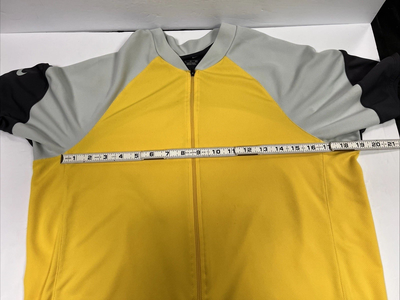 Nike Dri-Fit Women’s 3/4 Zip Cycling/Running Shirt Size XL – 3 Back Pockets EUC