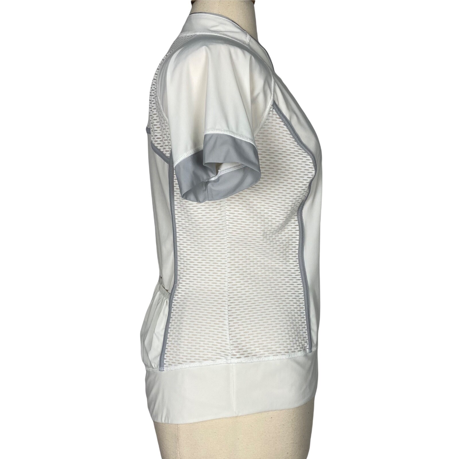 Xersion Women Shirt Athletic Full Zip Back Pockets Mesh Sides White Size XL