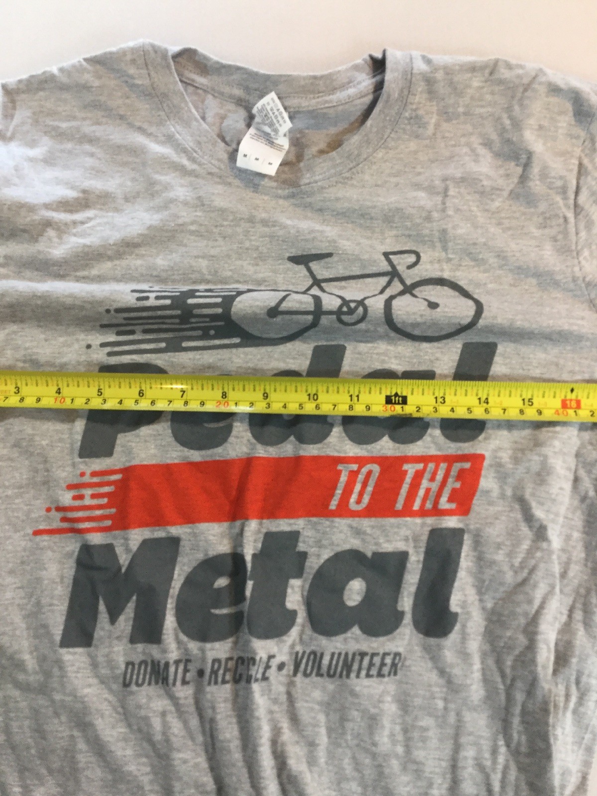 Gildan Womens Size Medium M Casual Cycling T Shirt (6550-1)