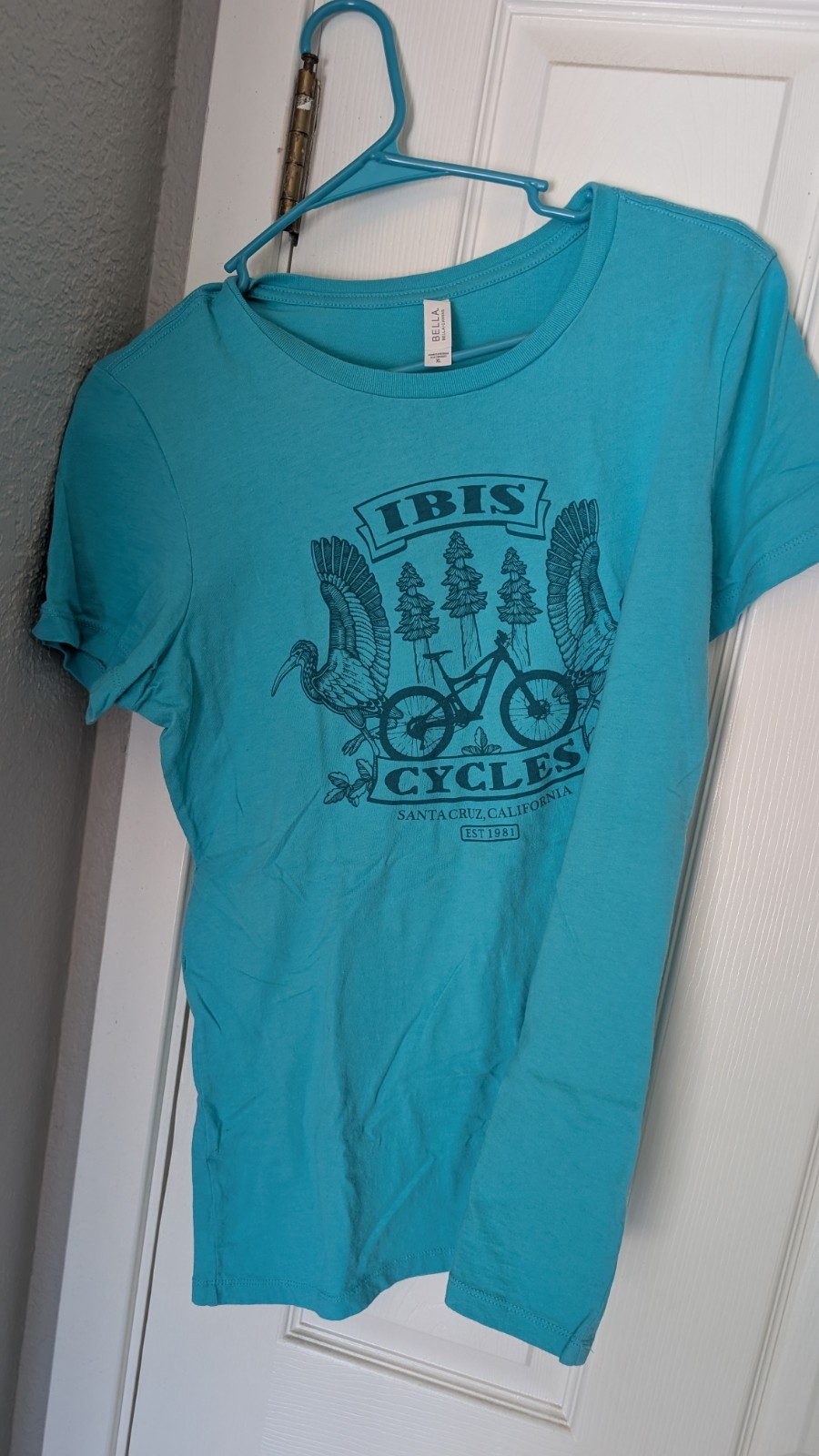 NEW – IBIS CYCLES women’s XL T-Shirt