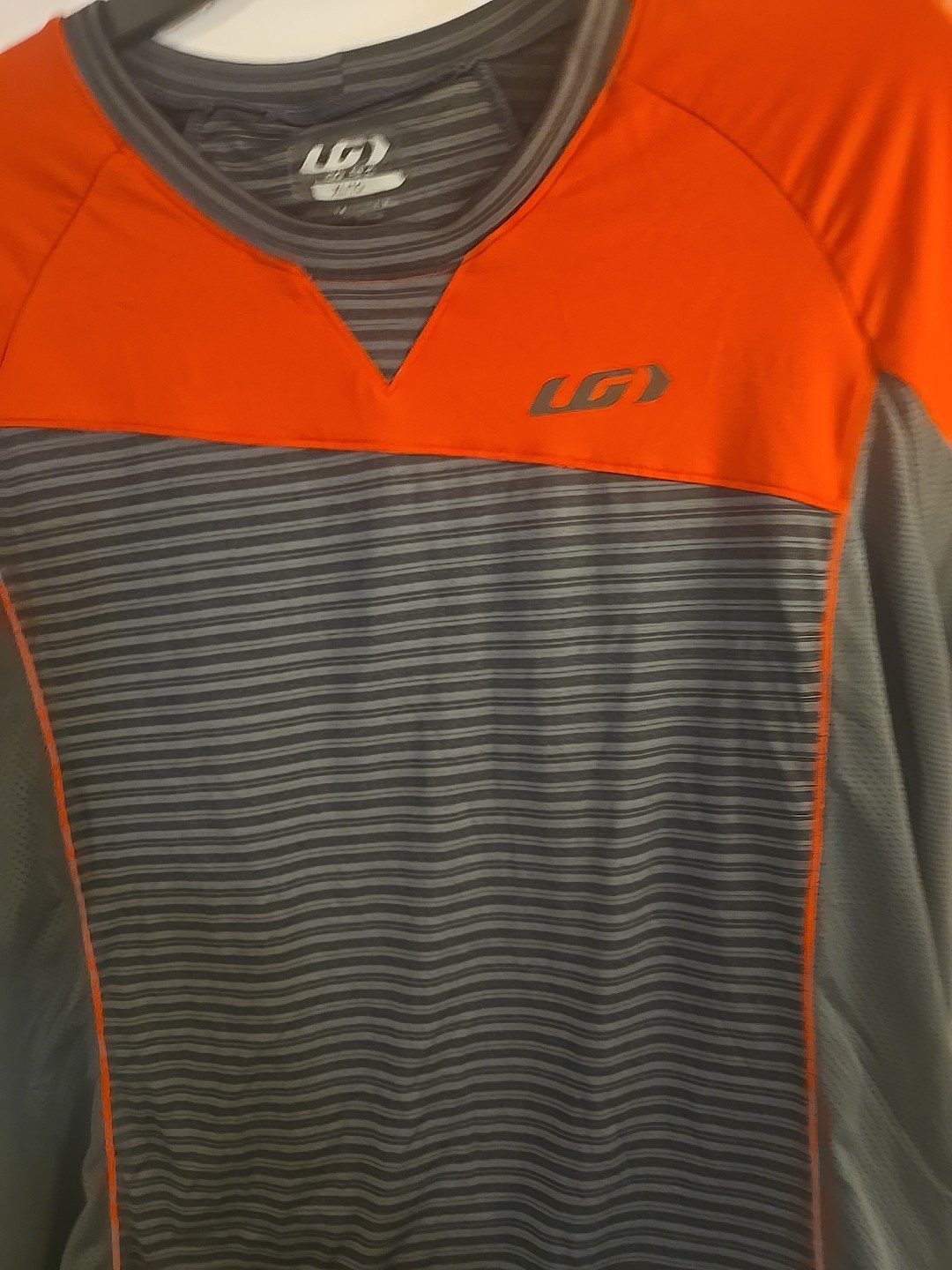 Louis Garneau cycling shirt XL Black and Red