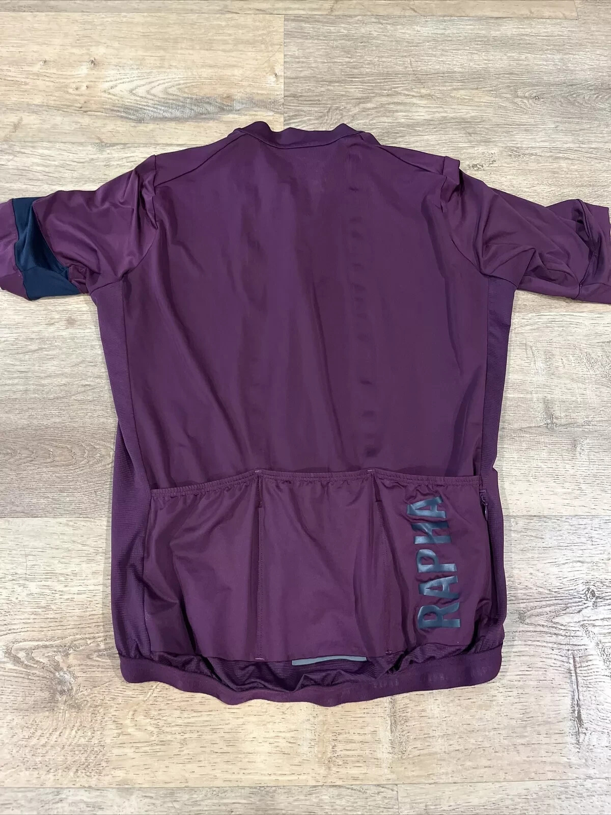 USED PLUM RAPHA PRO TEAM TRAINING SHORT SLEEVE CYCLING JERSEY MEDIUM EXCELLENT!