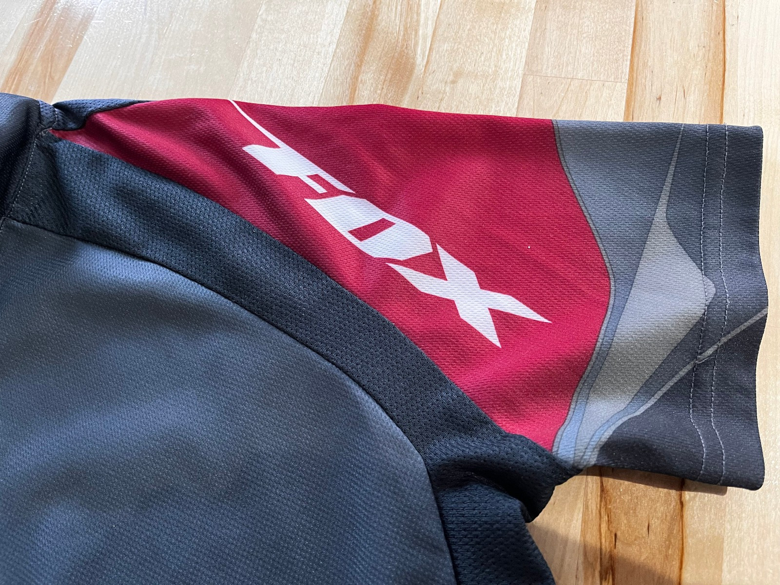 Fox Racing Men’s Sz S Gray/Maroon Short Sleeve Full Zip Cycling Jersey