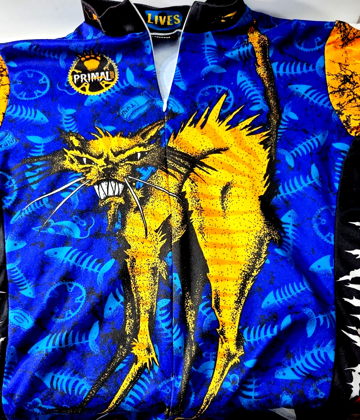 Primal Wear Mens Large Cycling Bicycle Jersey Short Sleeve 9 Lives Vintage USA