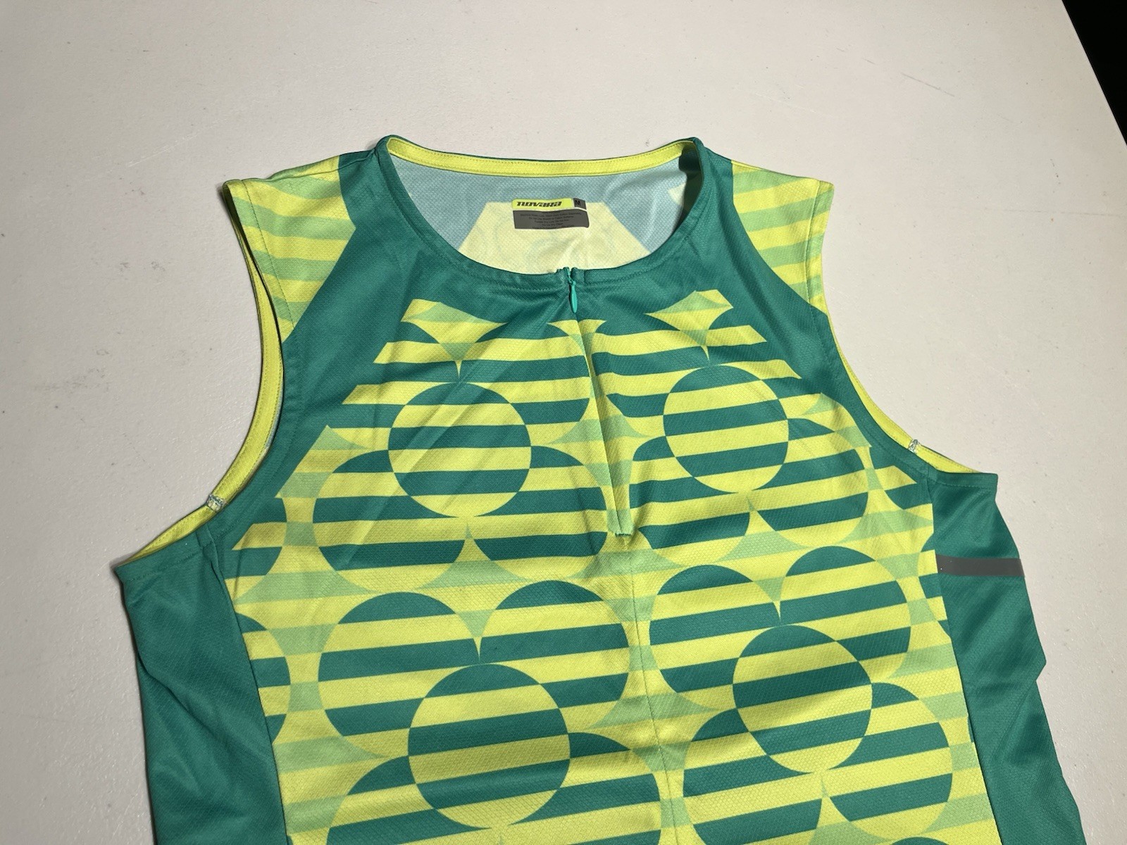 Novana Jersey Women’s Medium Multi Color Geometric Top Polyester