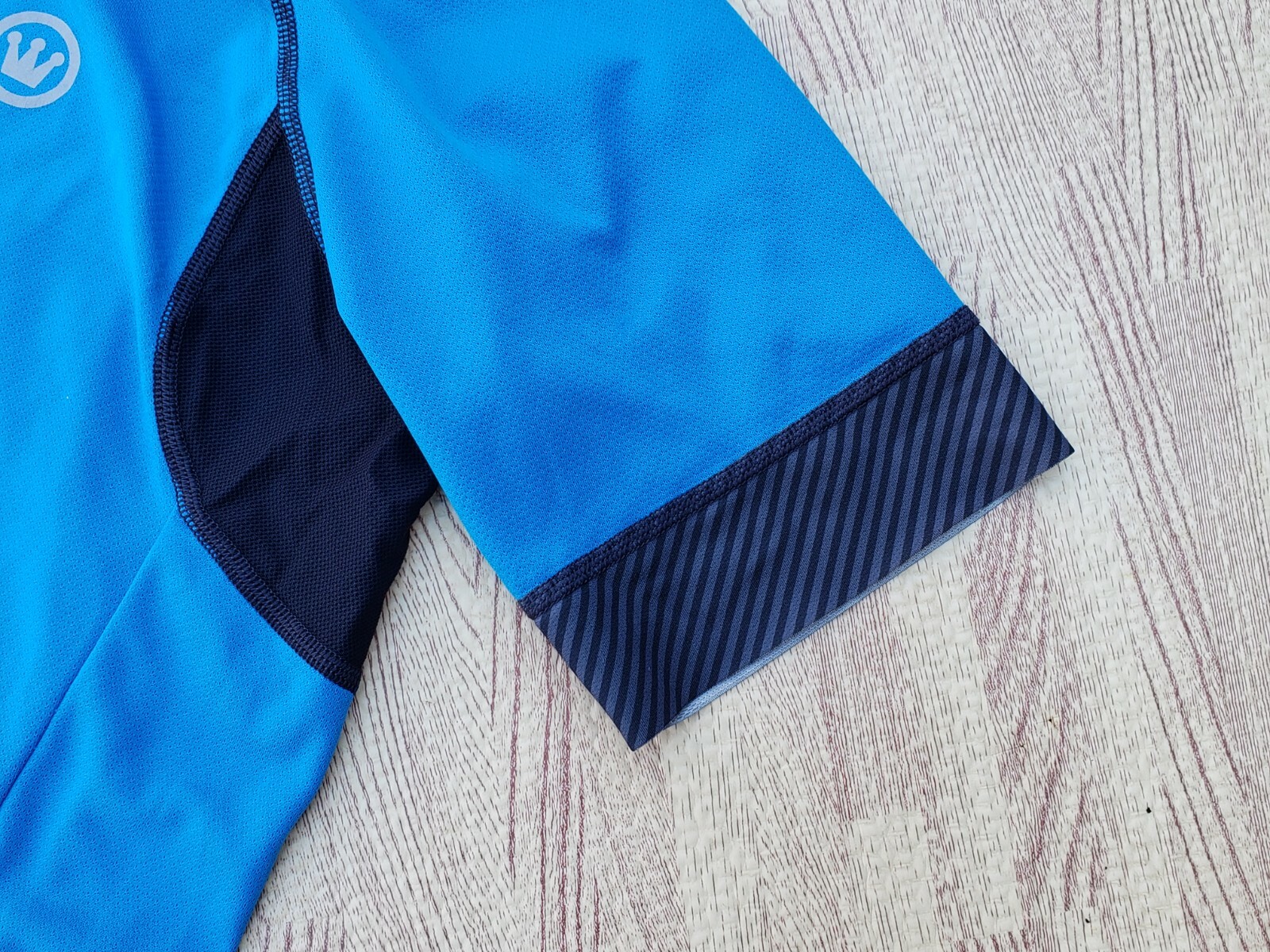Canari Cycling Blue Full Zip Jersey ~ Men’s Medium M / L Slim