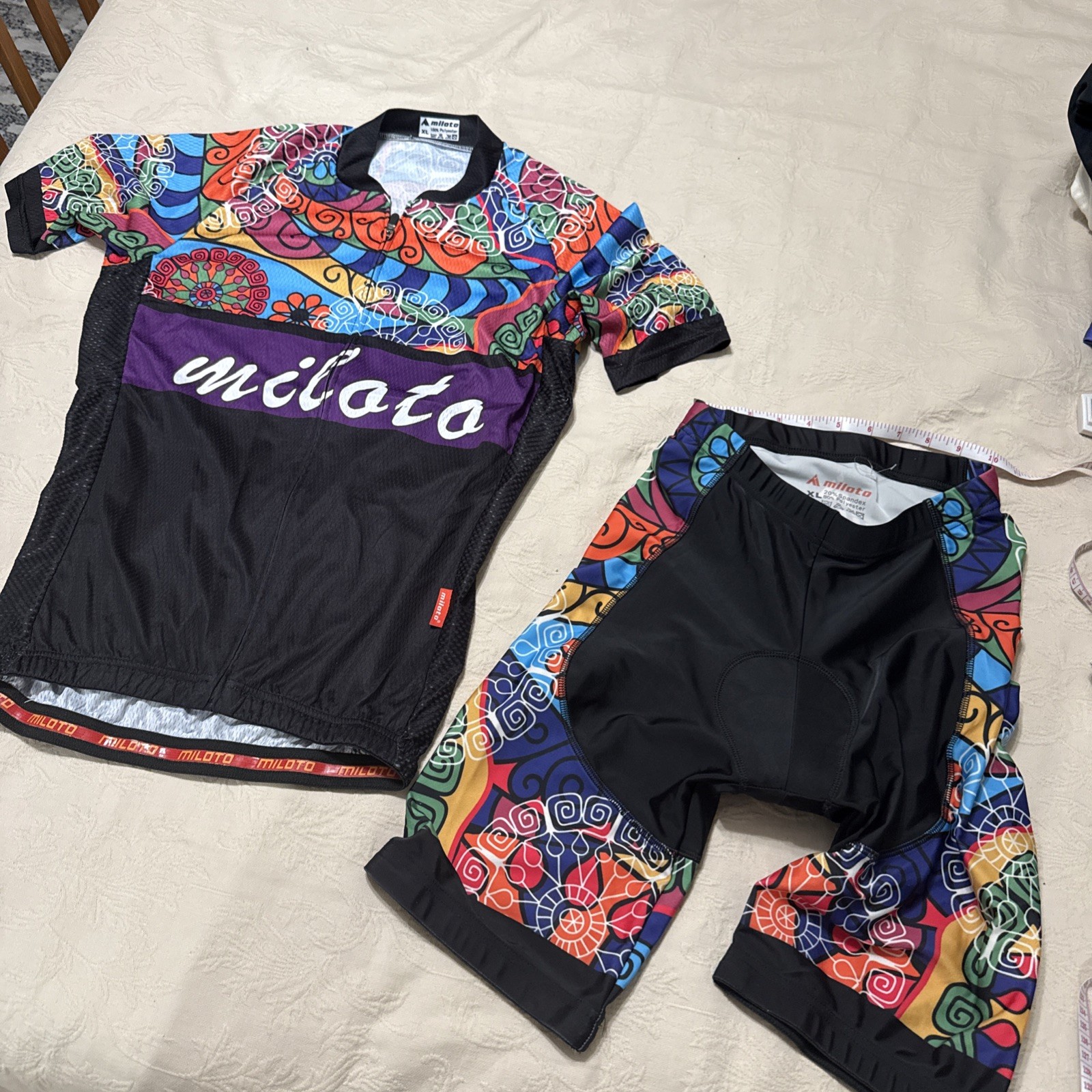 Miloto Women’s Cycling Jersey,Top, Shirt & Shorts- Size XL Set