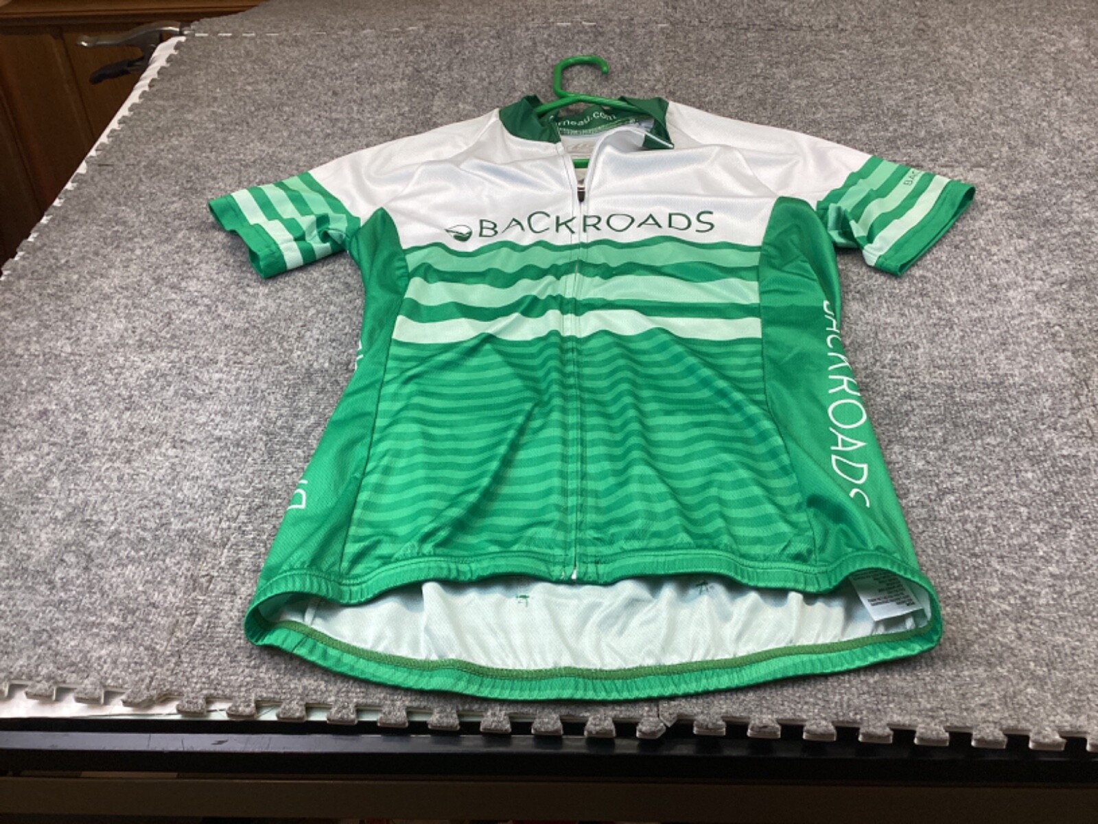 Louis Garneau Cycling jersey Mens Medium Green Backroads bicycle