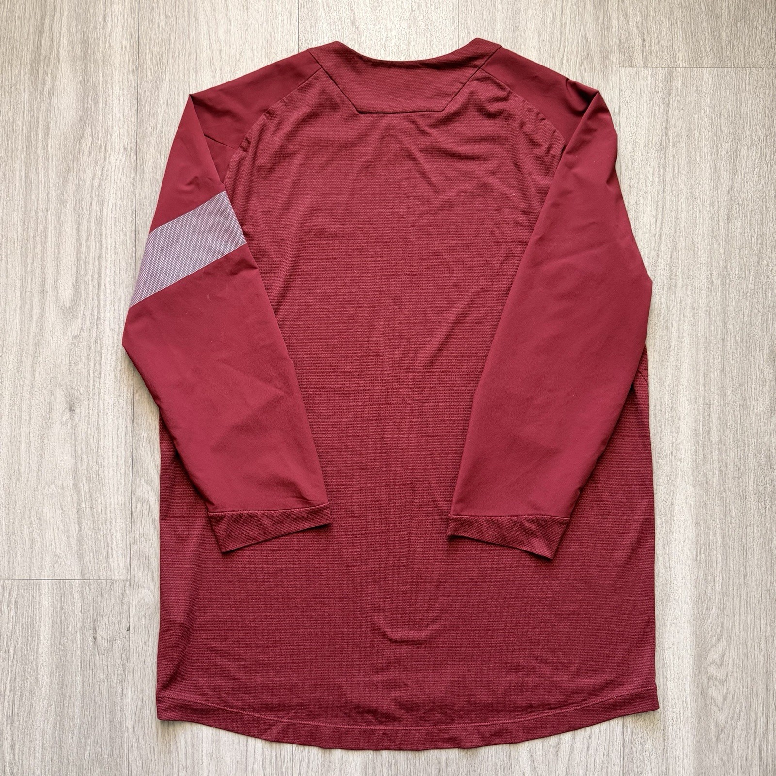 Rapha Mens Trail 3/4 Sleeve Jersey Size Large Red Technical Lightweight Cycling