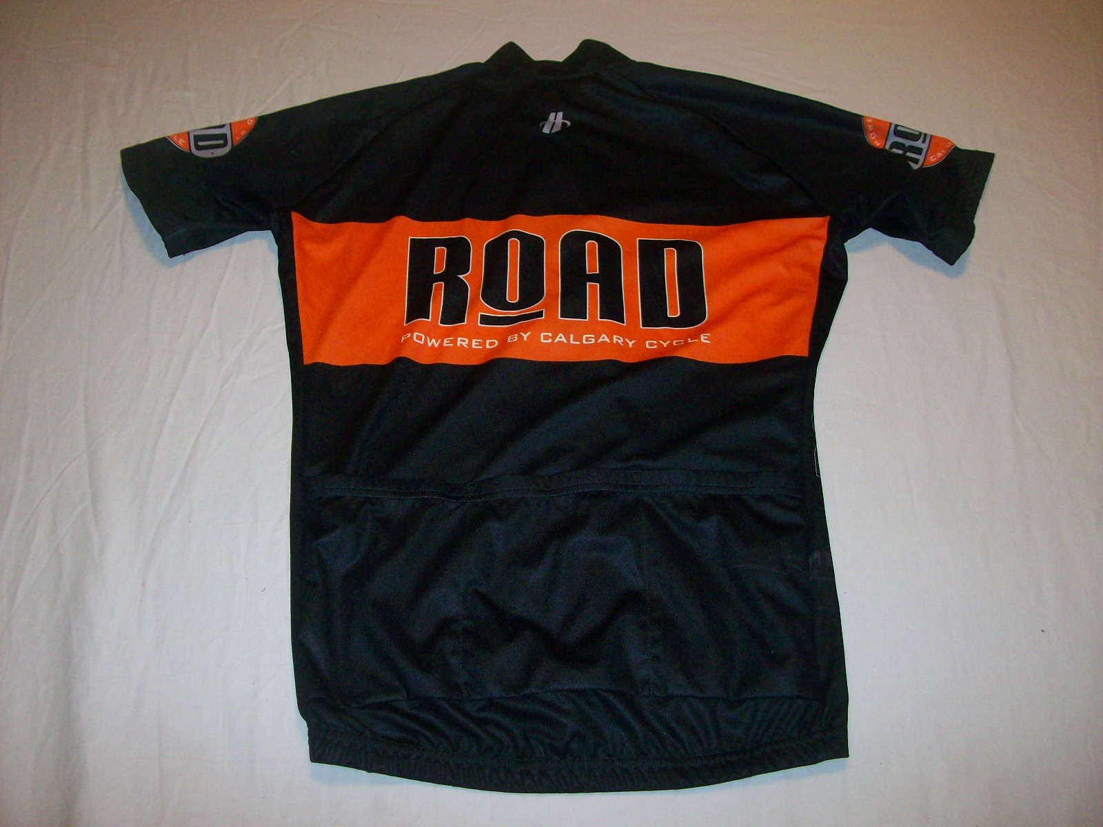 HINCAPIE CALGARY BICYCLE CYCLING JERSEY MENS LARGE MOUNTAIN/ROAD BIKE JERSEY