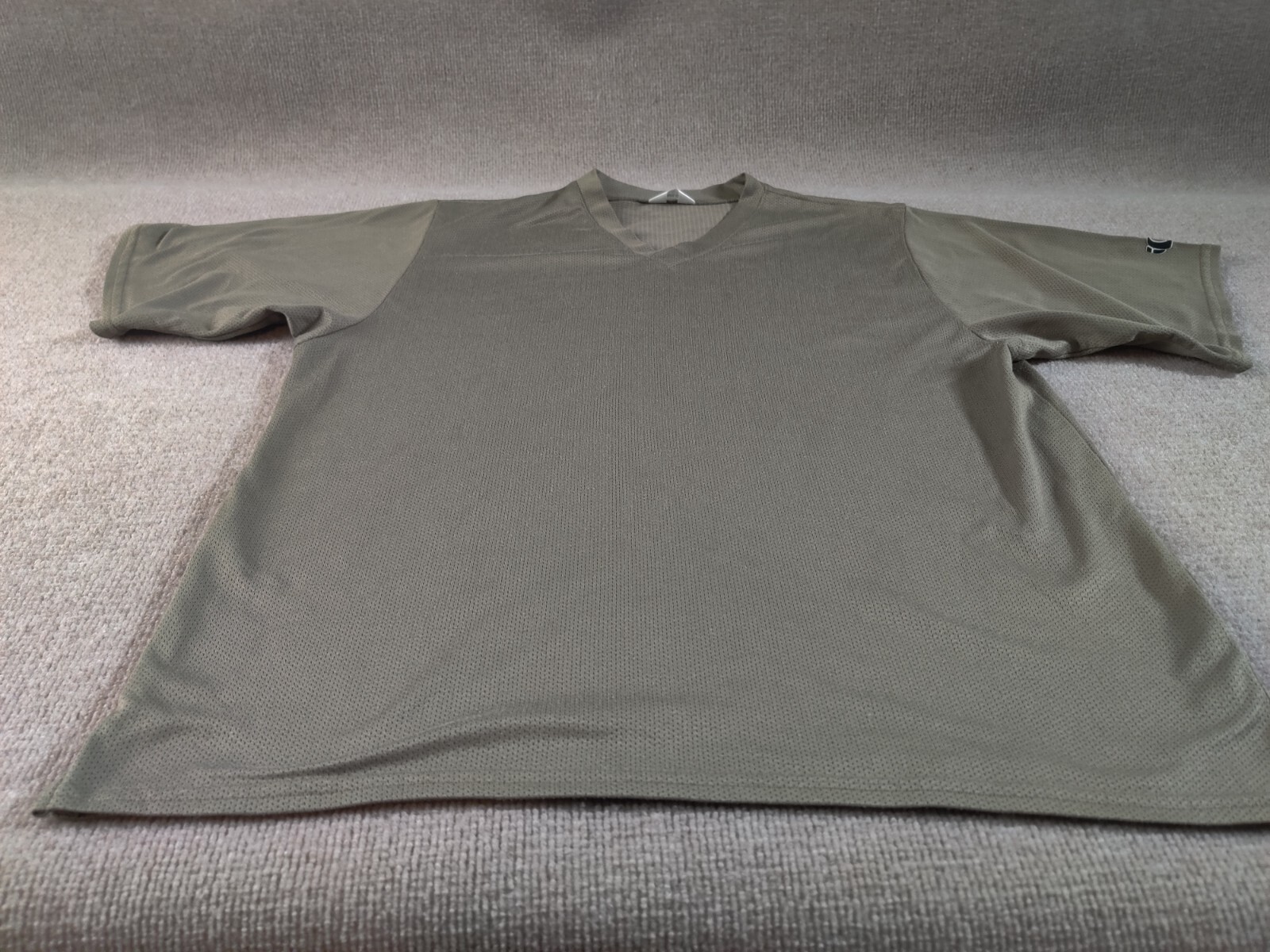 Pearl Izumi Cycling T-Shirt Men’s LG Spring 01 V-Neck S/S Brown? Gray? Made USA