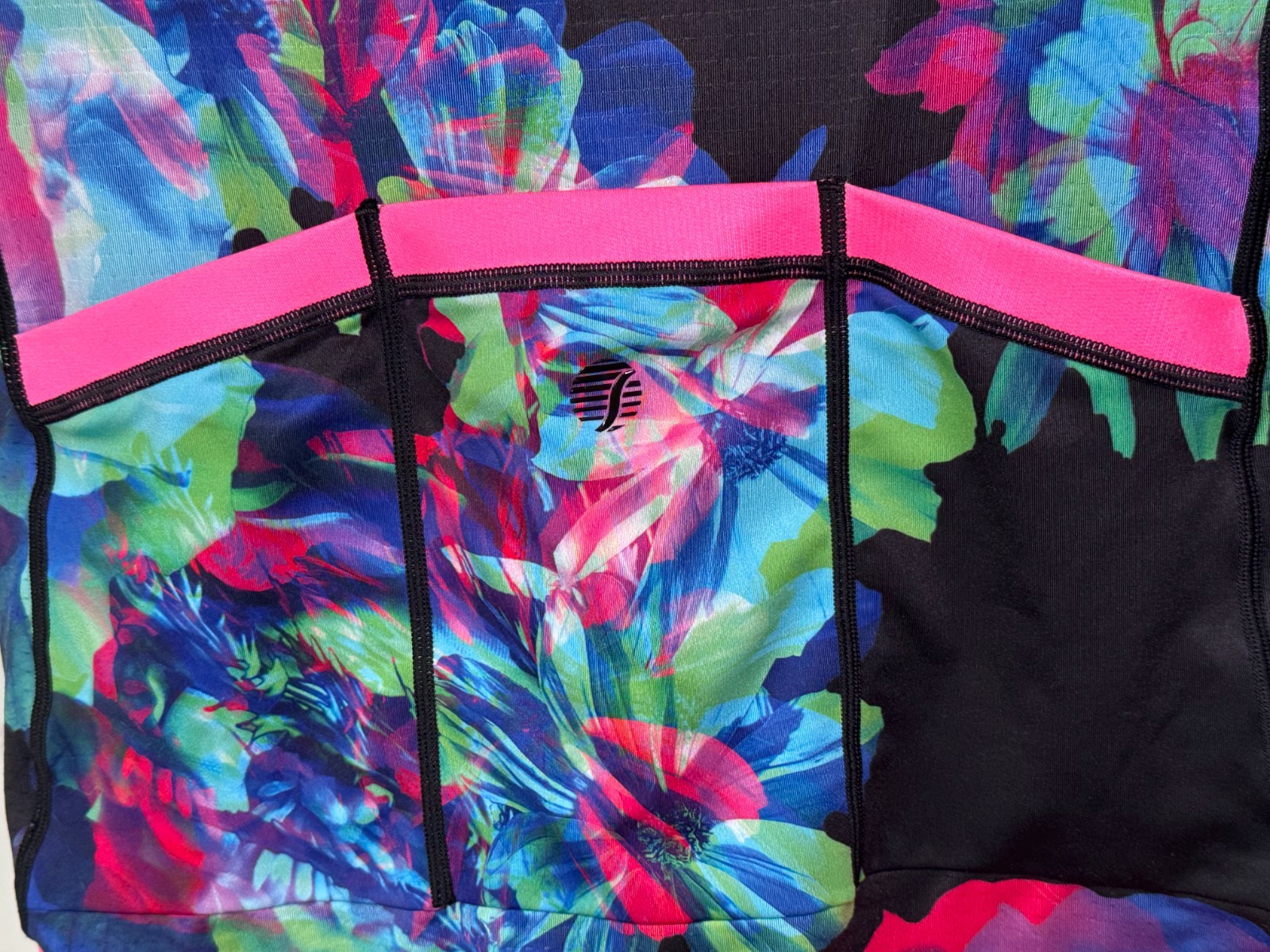 Women’s Shebeest Black Floral Cycling Short Sleeve Jersey (M)