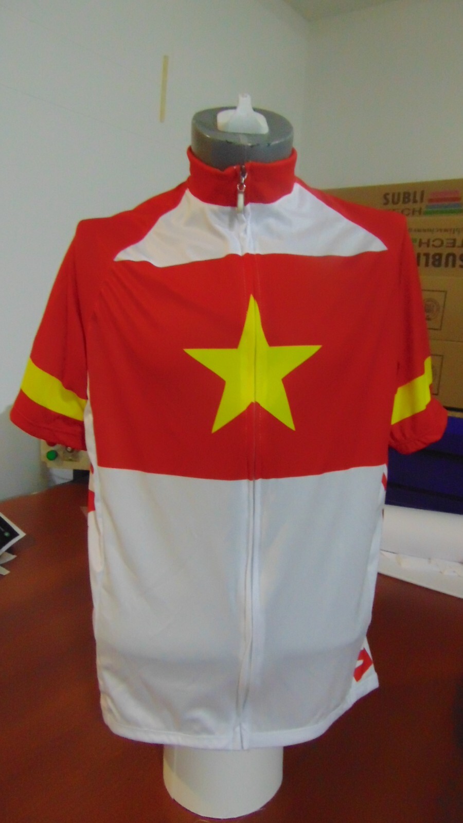 VIETNAM BIKE JERSEY SOUTH ASIA CYCLING BIKE SHIRT SIZE M BIKE JERSEY VIETNAM