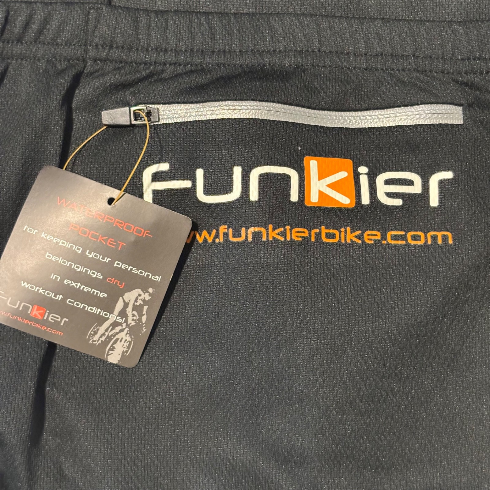 Funkier Men’s Black and Gray Short Sleeve Cycling Jersey Full Zipper New