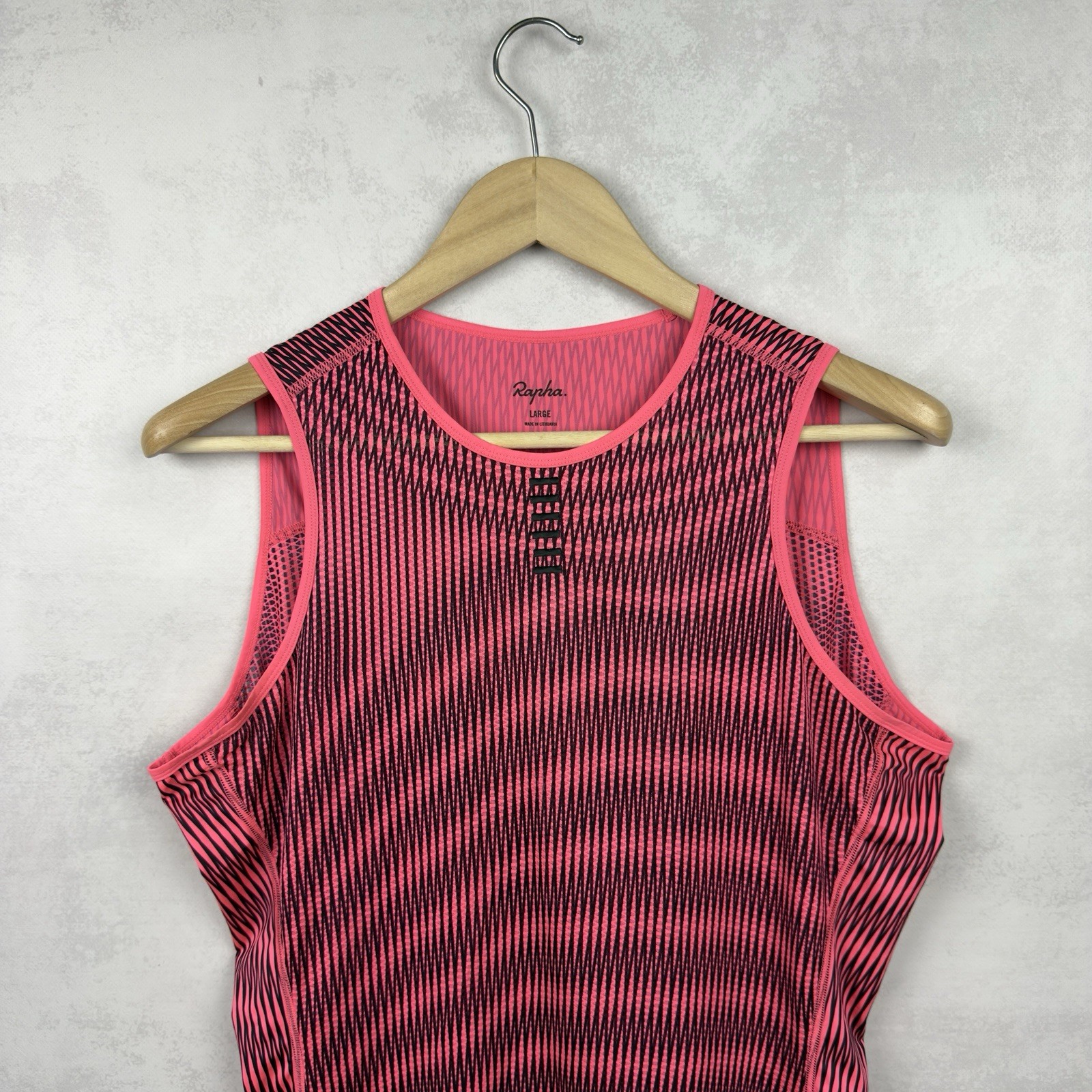Rapha Pro Team Mens High-wicking Sleeveless Mesh Base Layer Size L