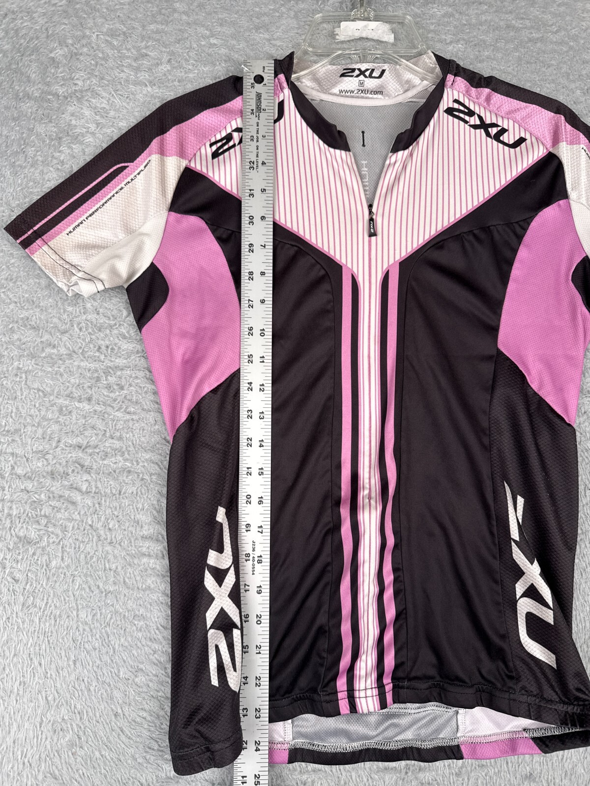 2XU Cycling Jersey Womens Medium Pink Black 1/2 Zip Short Sleeve 100% Polyester