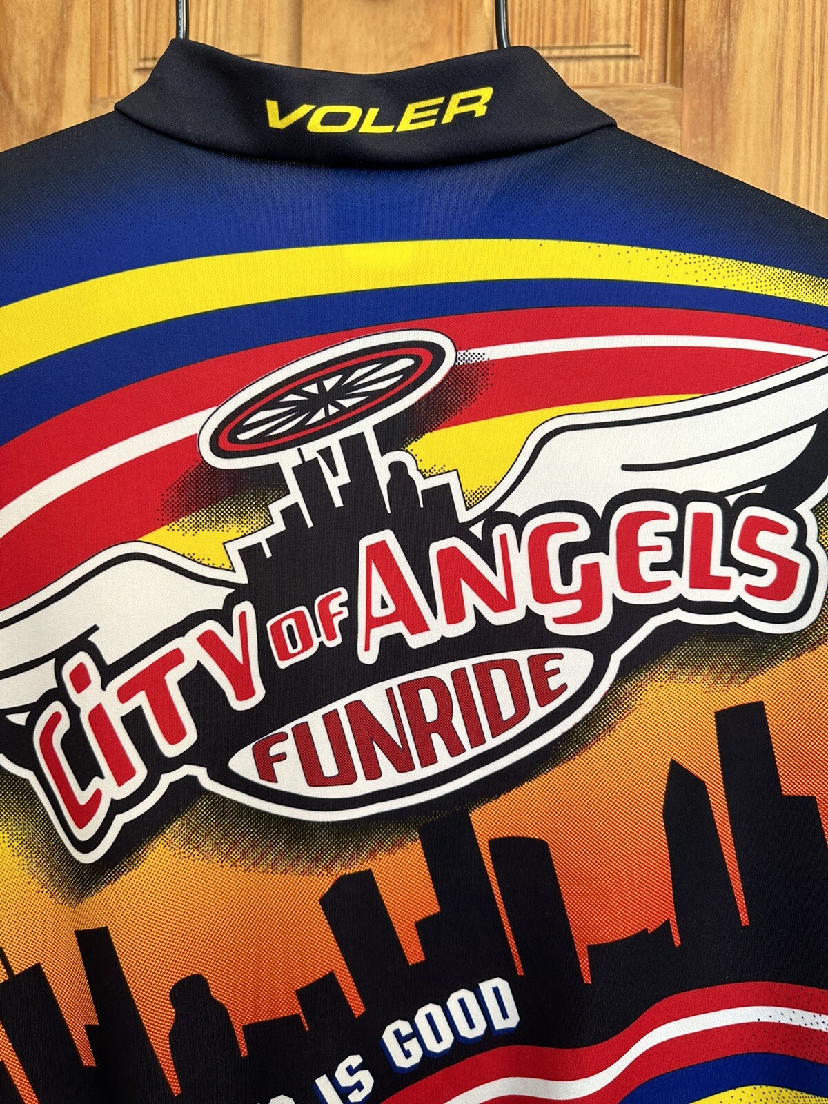 Voler USA City Of Angels 3/4 Zip Back Pockets Multicolor Size XL Cycling Jersey