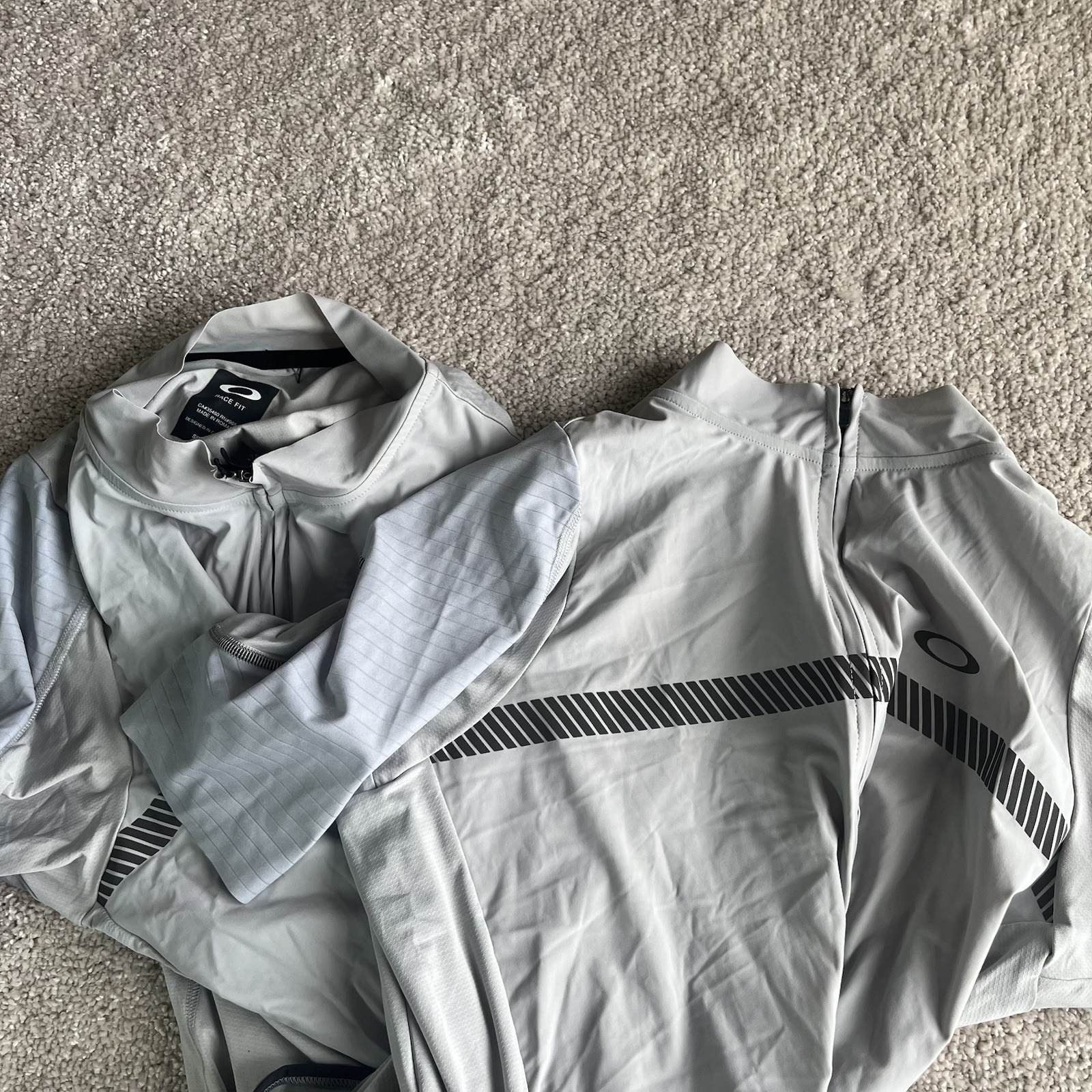 OAKLEY Mens Race Fit Cycling Jersey Size XL NWOT