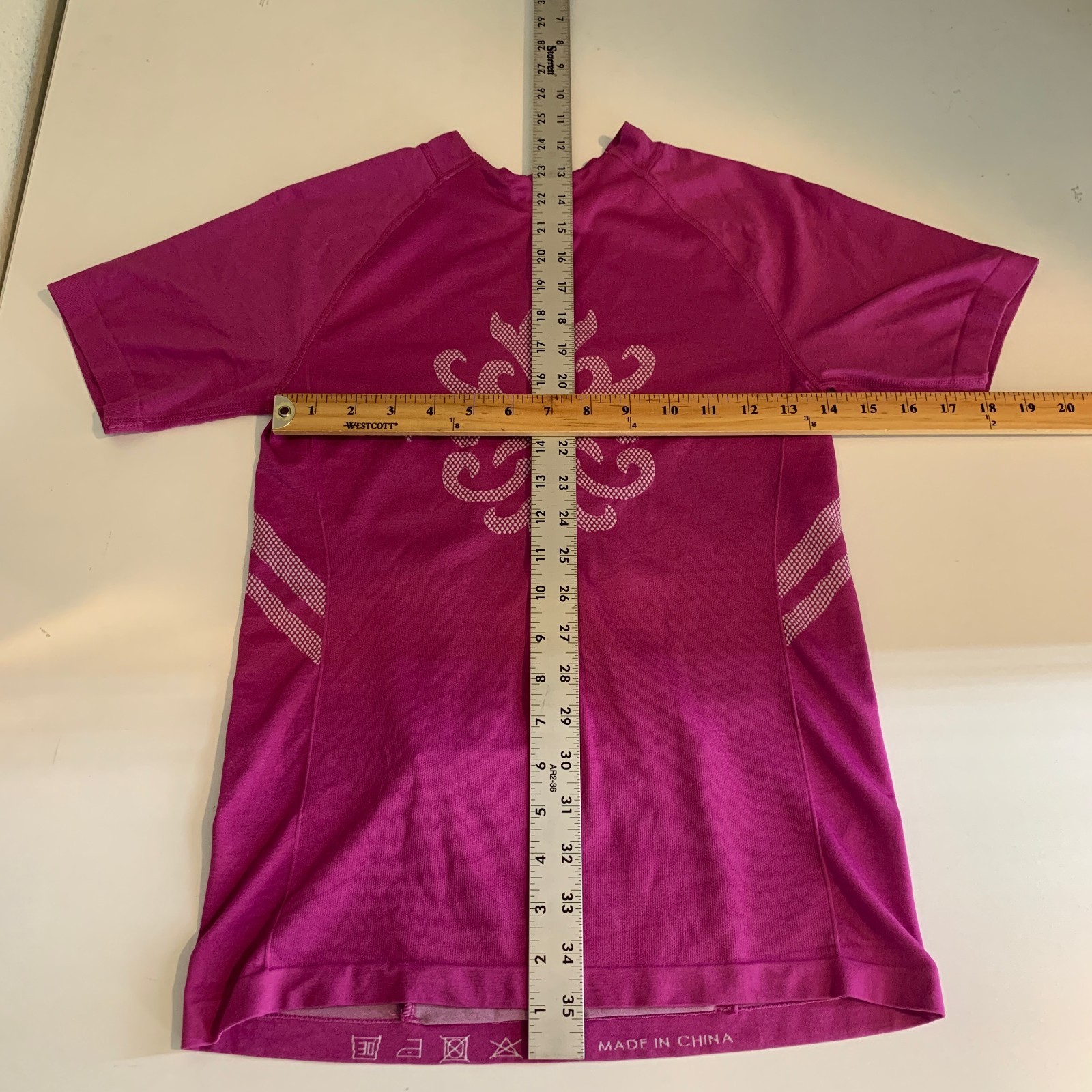 SheBeest Jersey Womens M Medium Cherise Short Sleeve Half Zip Cycling Shirt