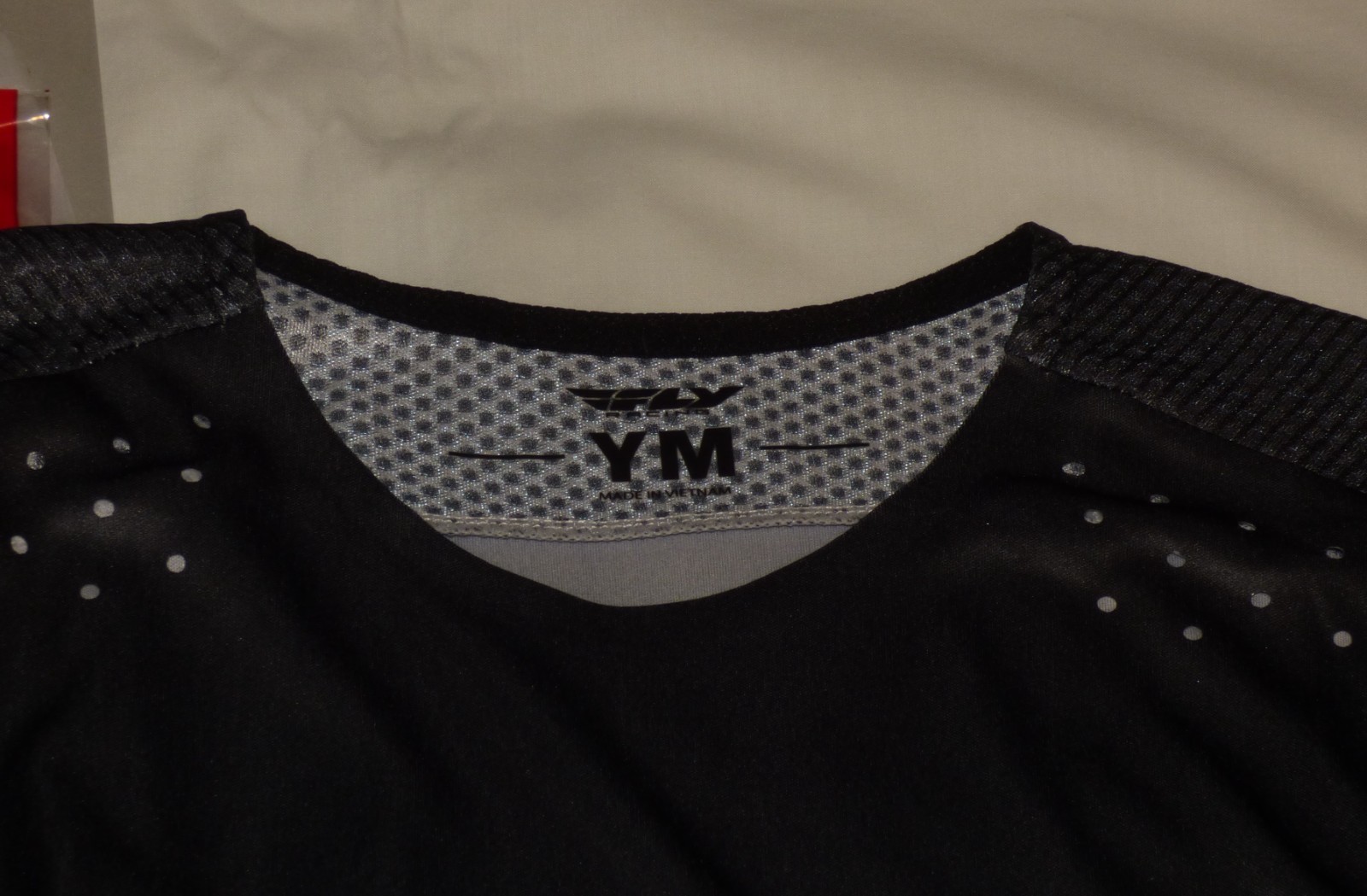 New FLY RACING Youth Medium RAYCE Jersey BLACK Athletic Fit NIP Bicycle Bike