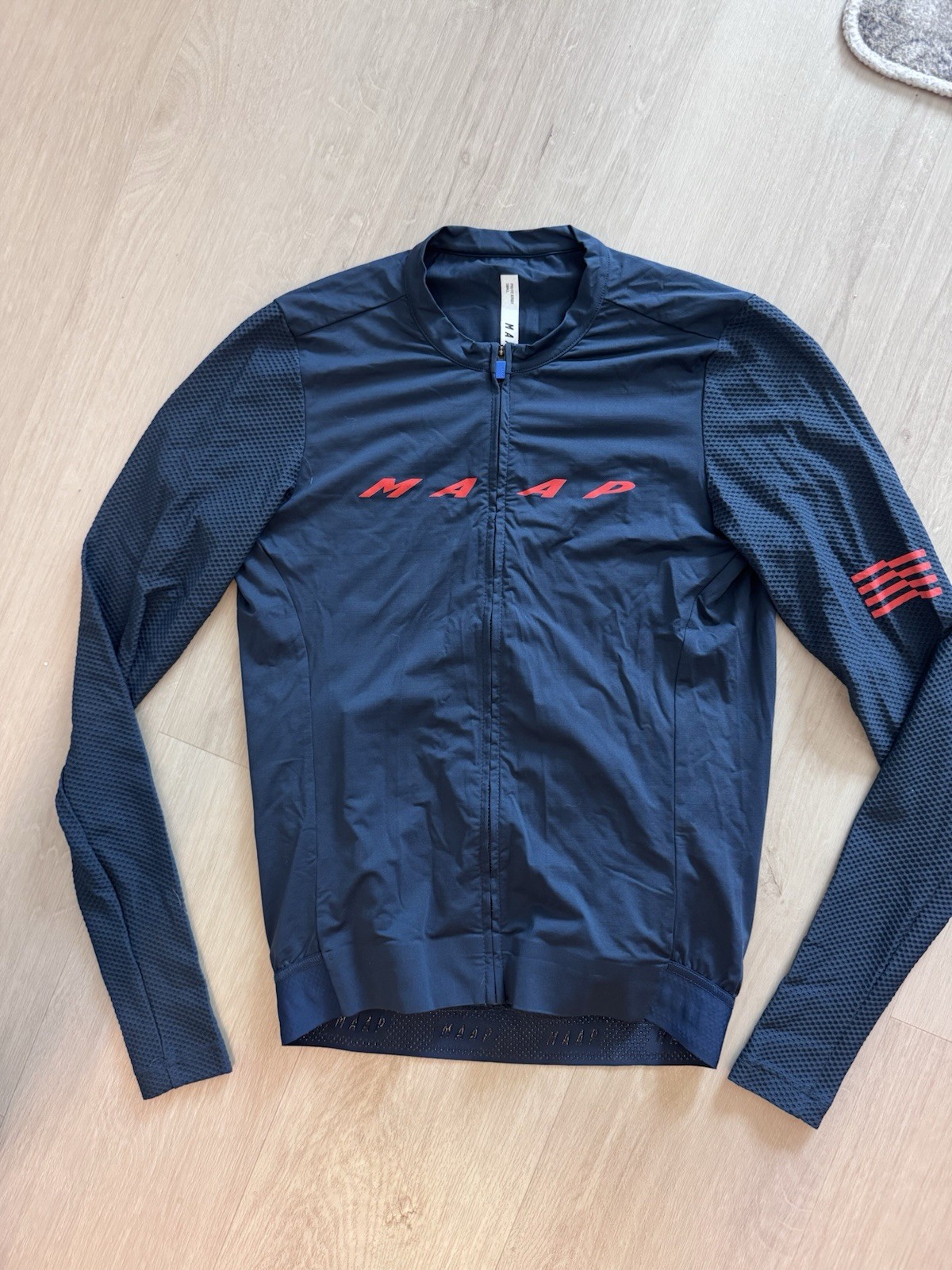 MAAP Evade Pro Base LS Jersey size Small Blue Navy