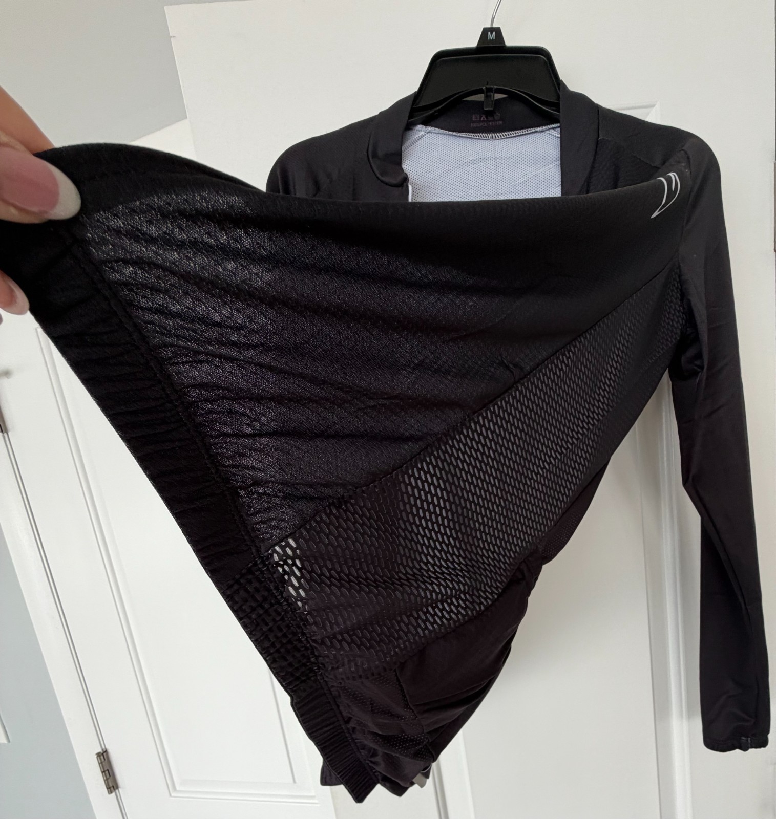 Cycle-Run, Long sleeve cycling jersey L, Rear waist pockets, NEW with tags Black