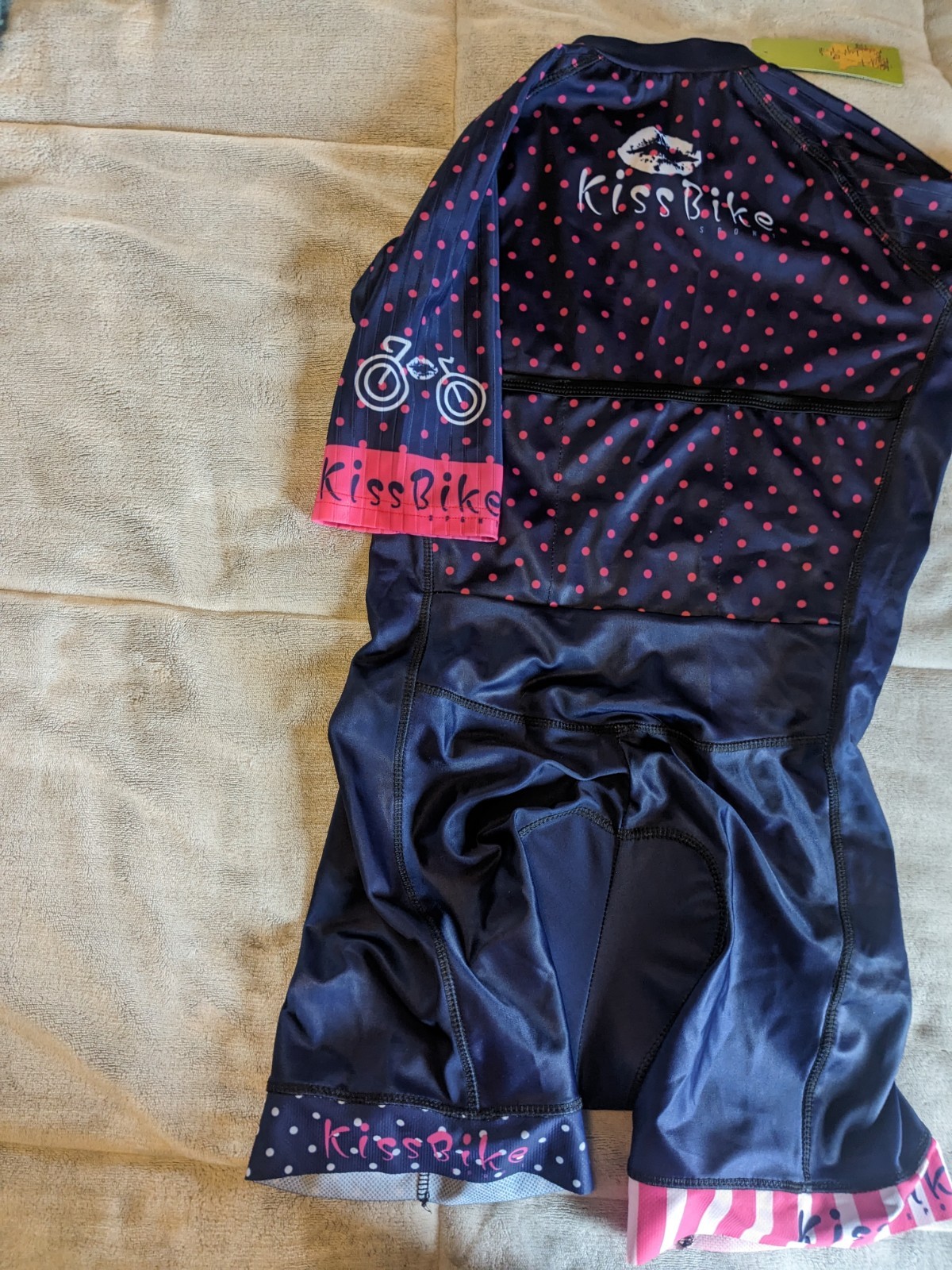 Women’s Skinsuit and Gloves