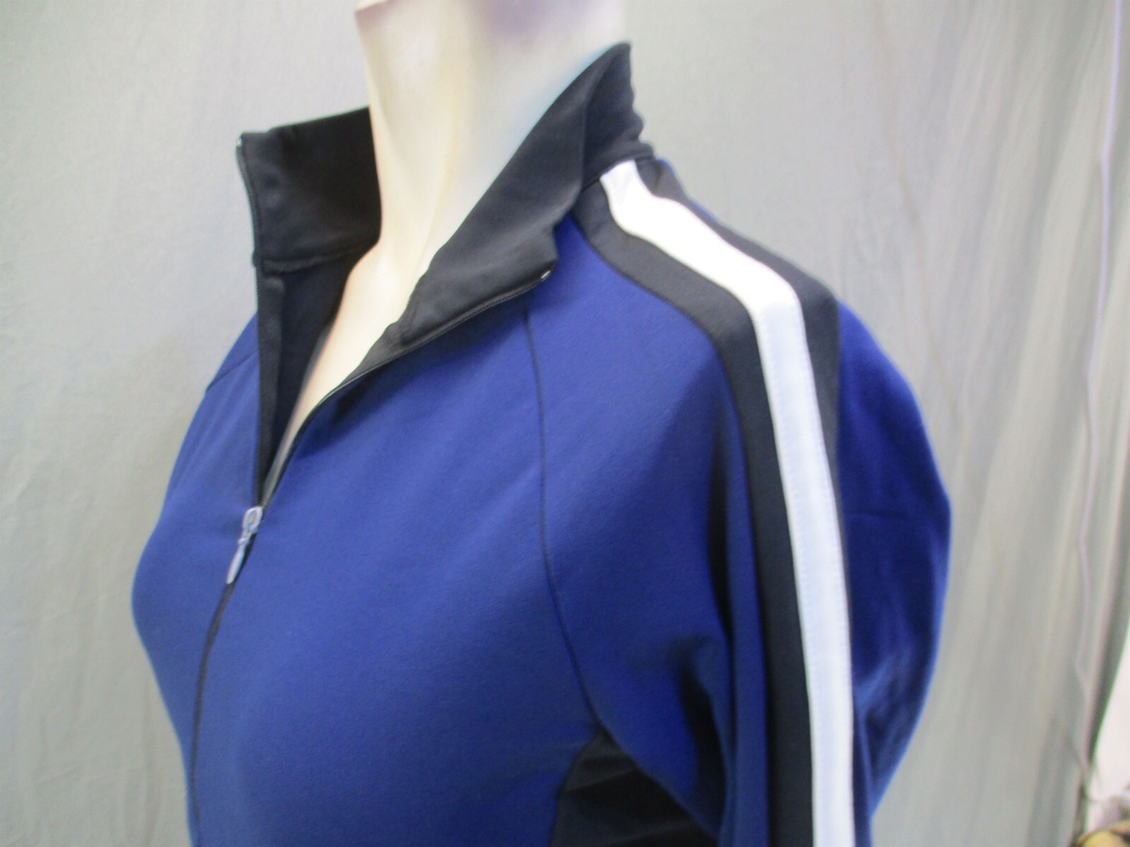 SheBeest Size M Womens Blue 1/2 Zip Stand Collar Athletic Cycling Pullover 015
