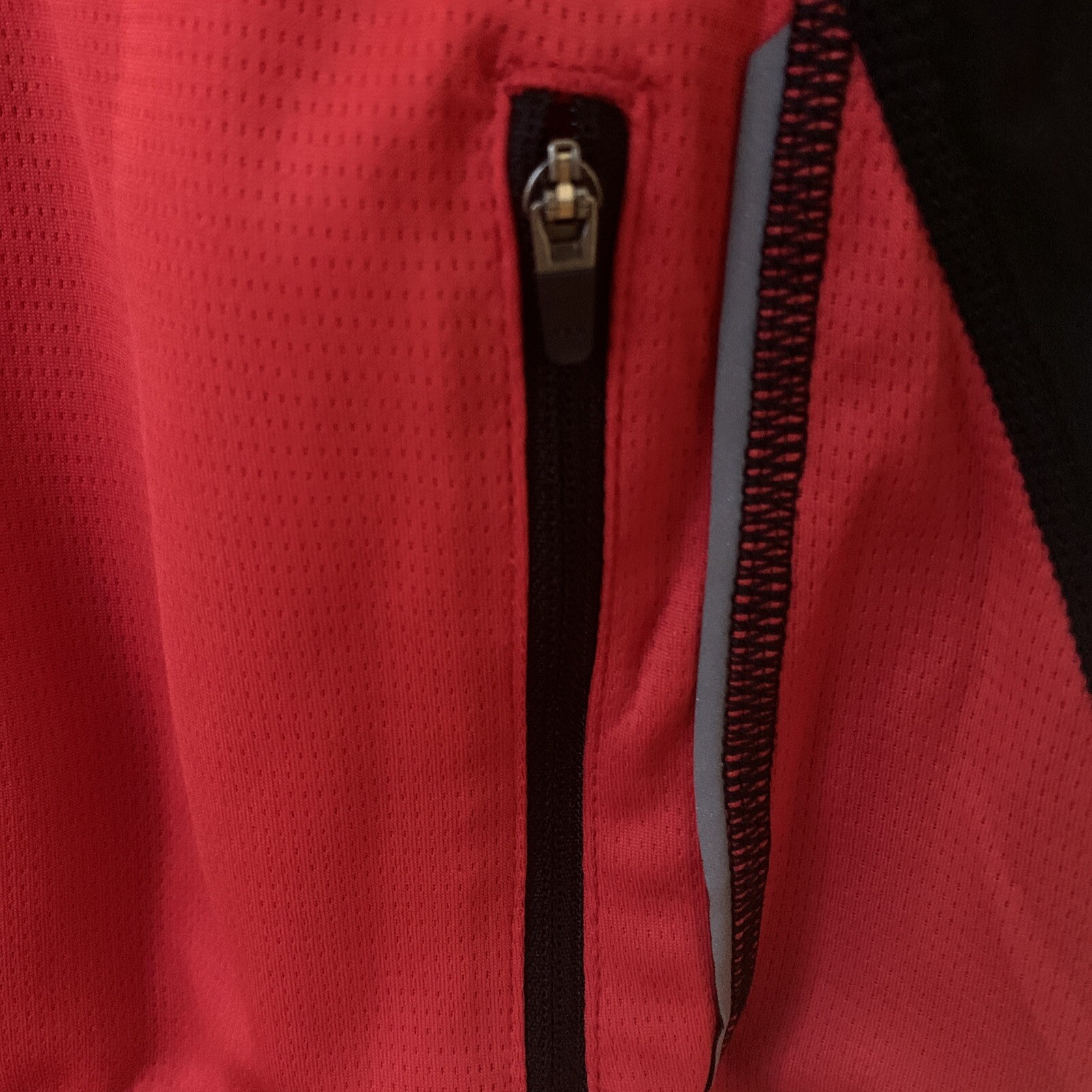 Trayl cycling shirt – Red and Black – Pullover- XXL- perfect condition