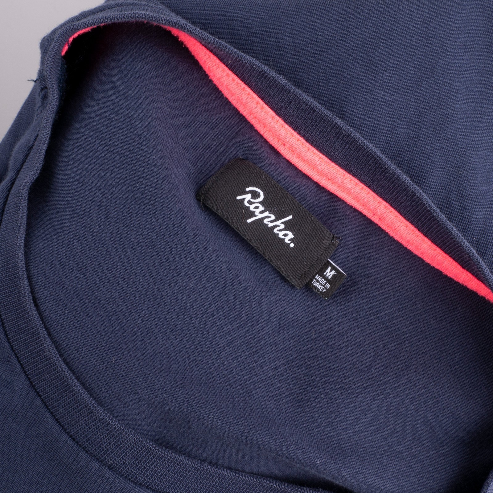 Rapha Logo Graphic Cotton T-Shirt Size M Navy Blue Crew Neck Short Sleeve