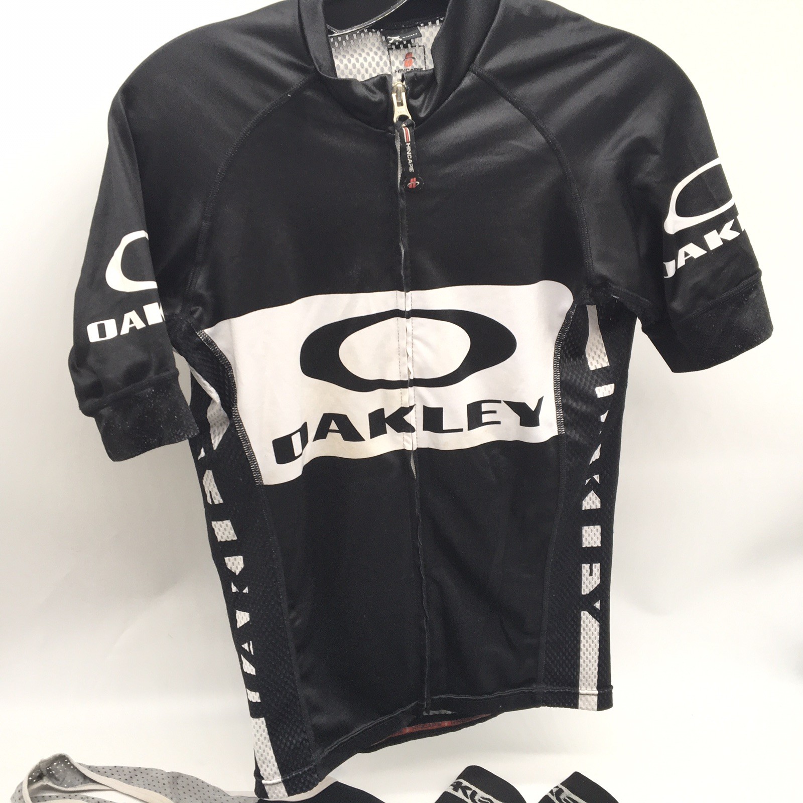 Hincapie Oakley Mens Cycling Kit Jersey (S) and Bib Shorts (M) Socks Read