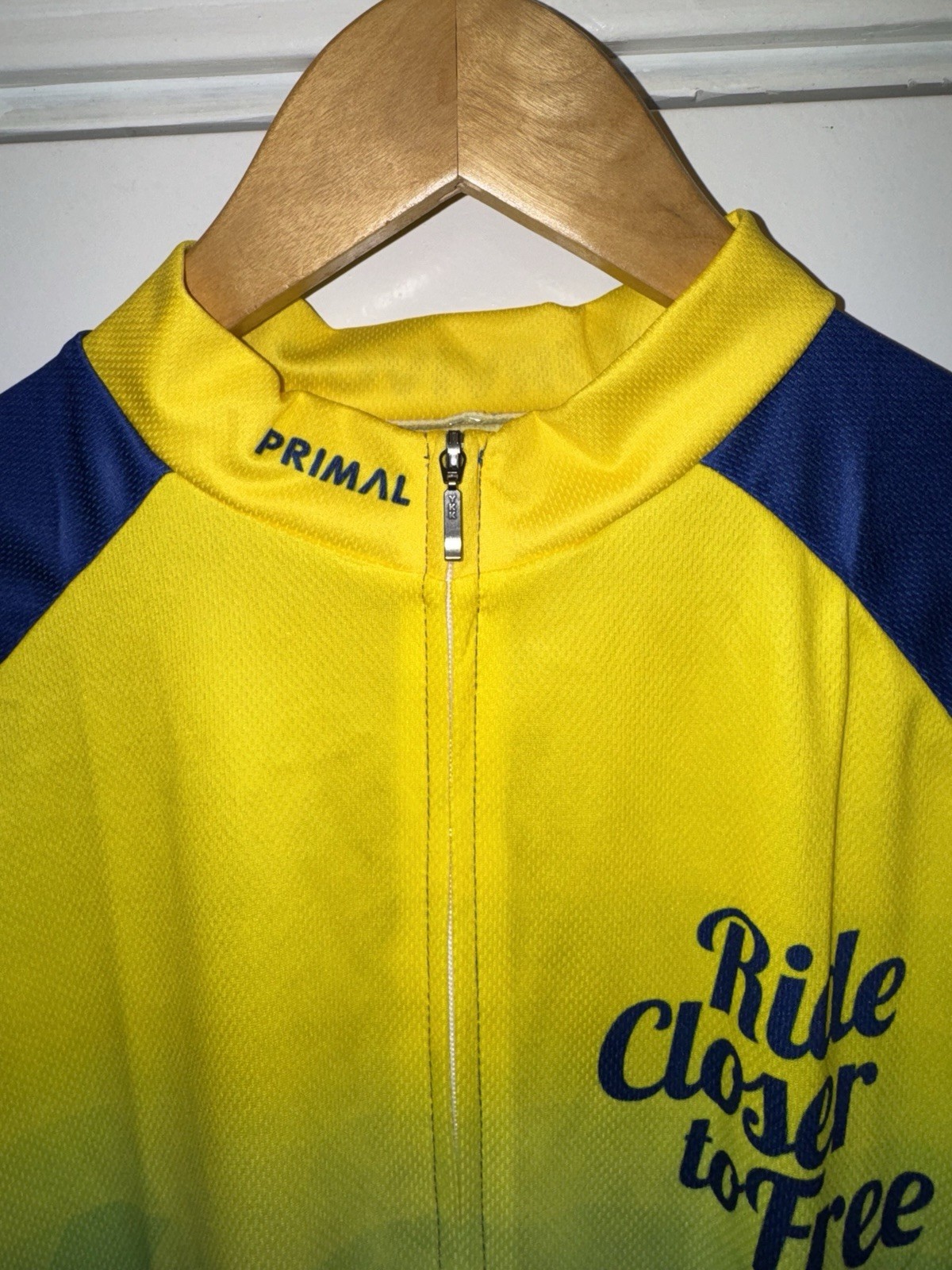Primal Wear Closer To Free Ride Cycling Jersey Women’s 2XL Full Zip Yale