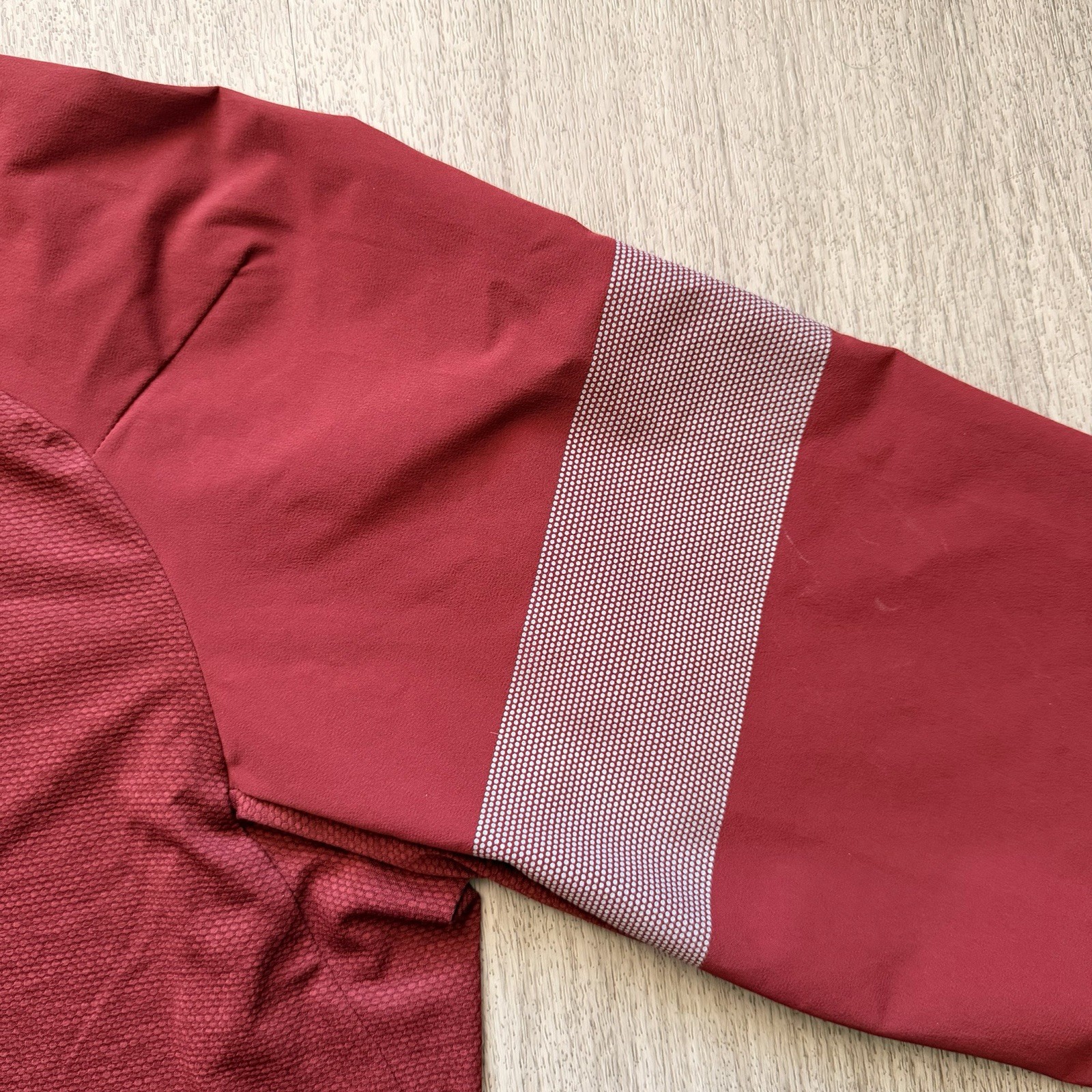 Rapha Mens Trail 3/4 Sleeve Jersey Size Large Red Technical Lightweight Cycling