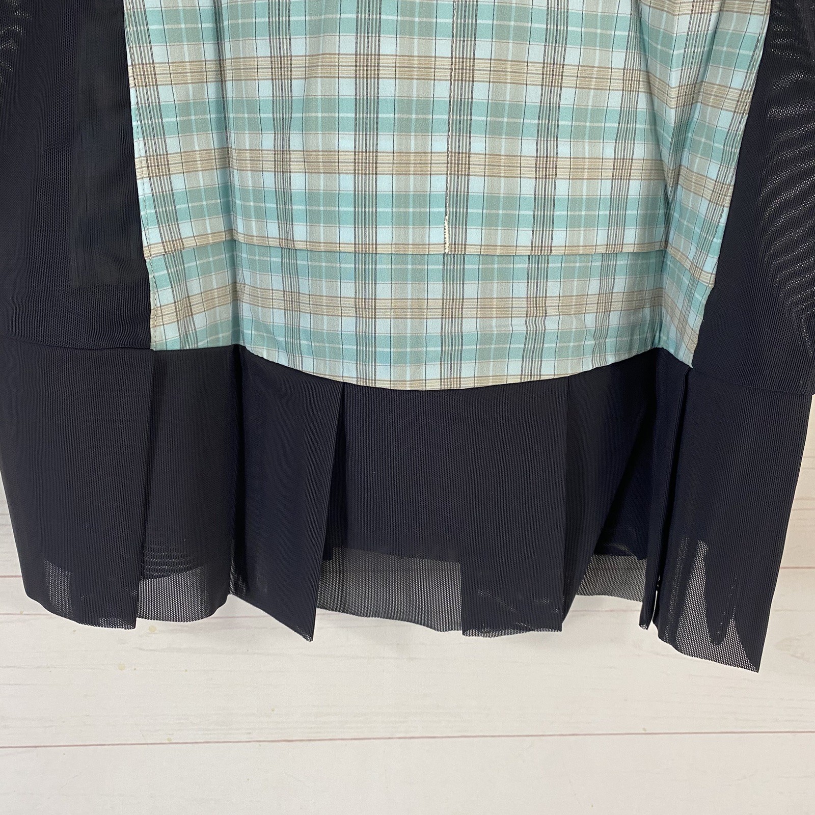 Cogma Womens SuzyQ Cycling Top Sz 8 Green Plaid/Black Snap Front Pleated Hem