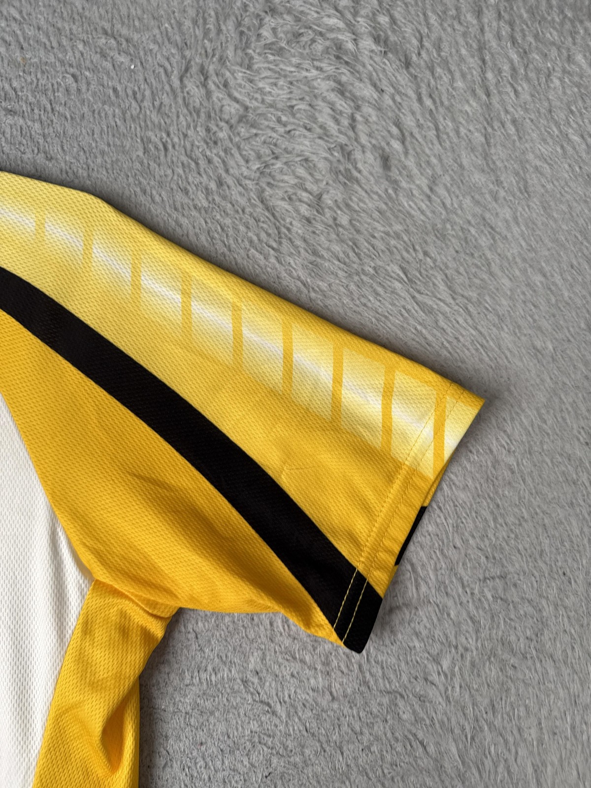 Voler Cycling Jersey Mens Medium Yellow White UPS Logo 1/4 Zip Pockets Bike