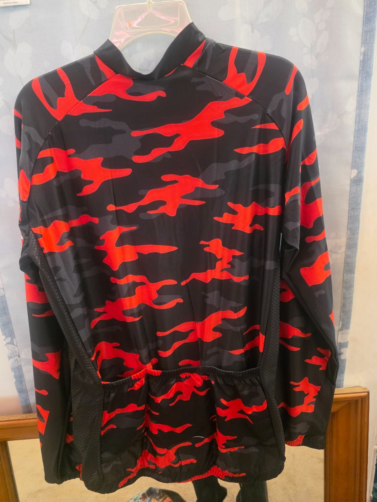 Cycle-Run Men’s Long Sleeve Cycling Front Zipper Red Black and Grey Camo 2XL