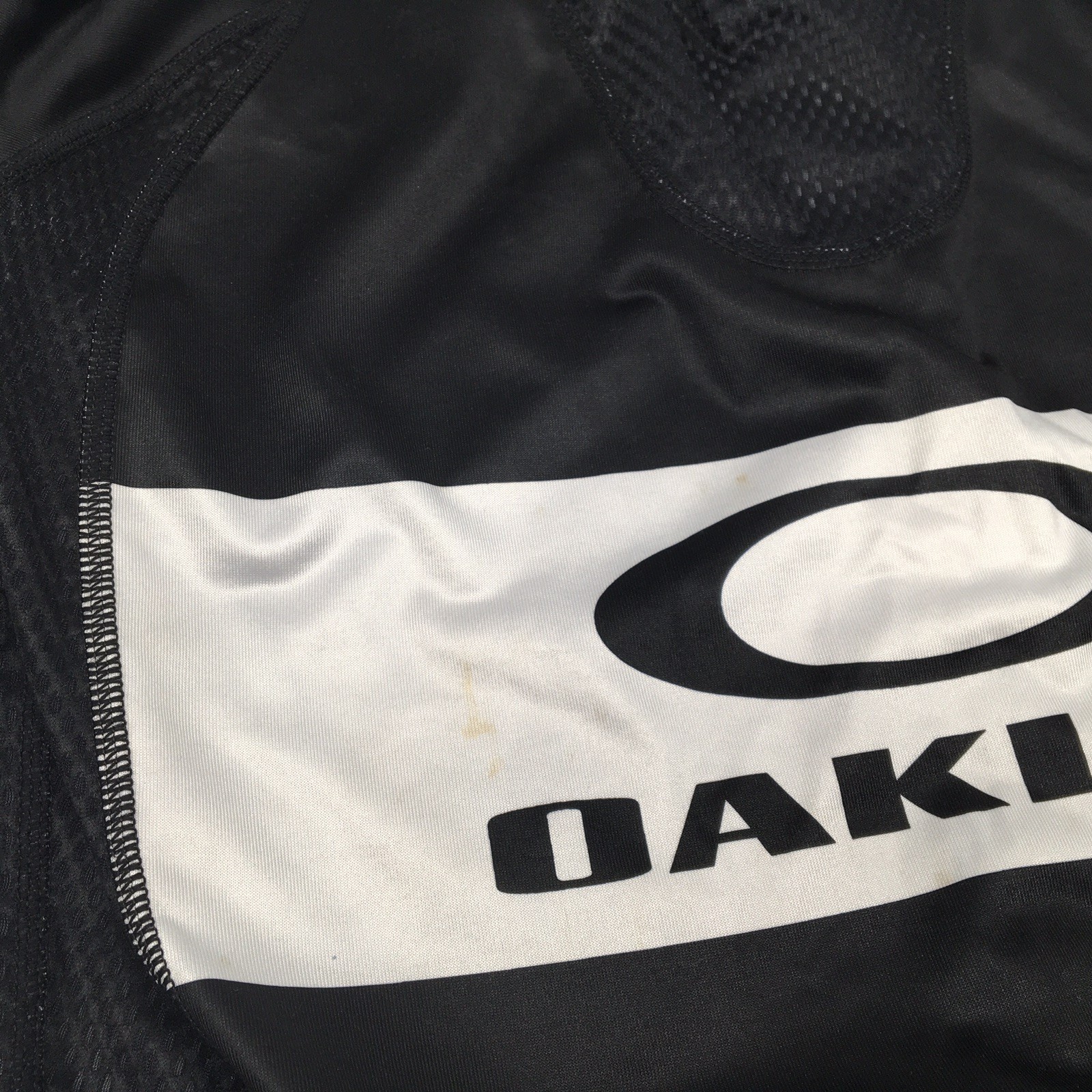 Hincapie Oakley Mens Cycling Kit Jersey (S) and Bib Shorts (M) Socks Read