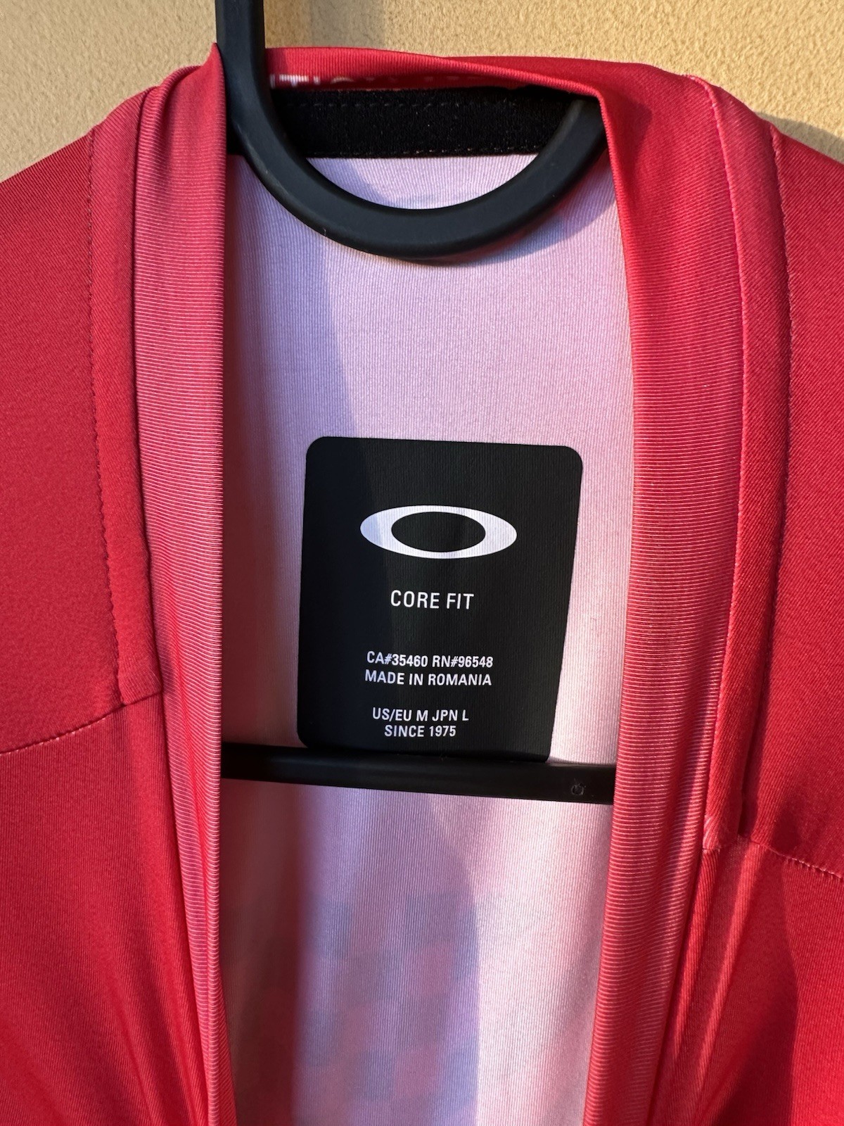 OAKLEY Cycling Endurance Red Line Jersey MSRP $130 size M men