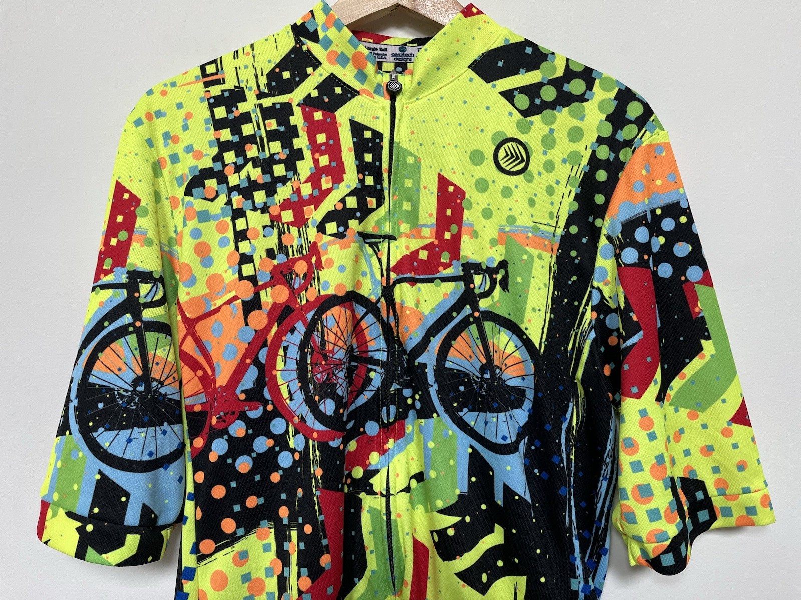 Aero Tech Designs Cycling Jersey Shirt XL Abstract Bright Back Pockets Full Zip
